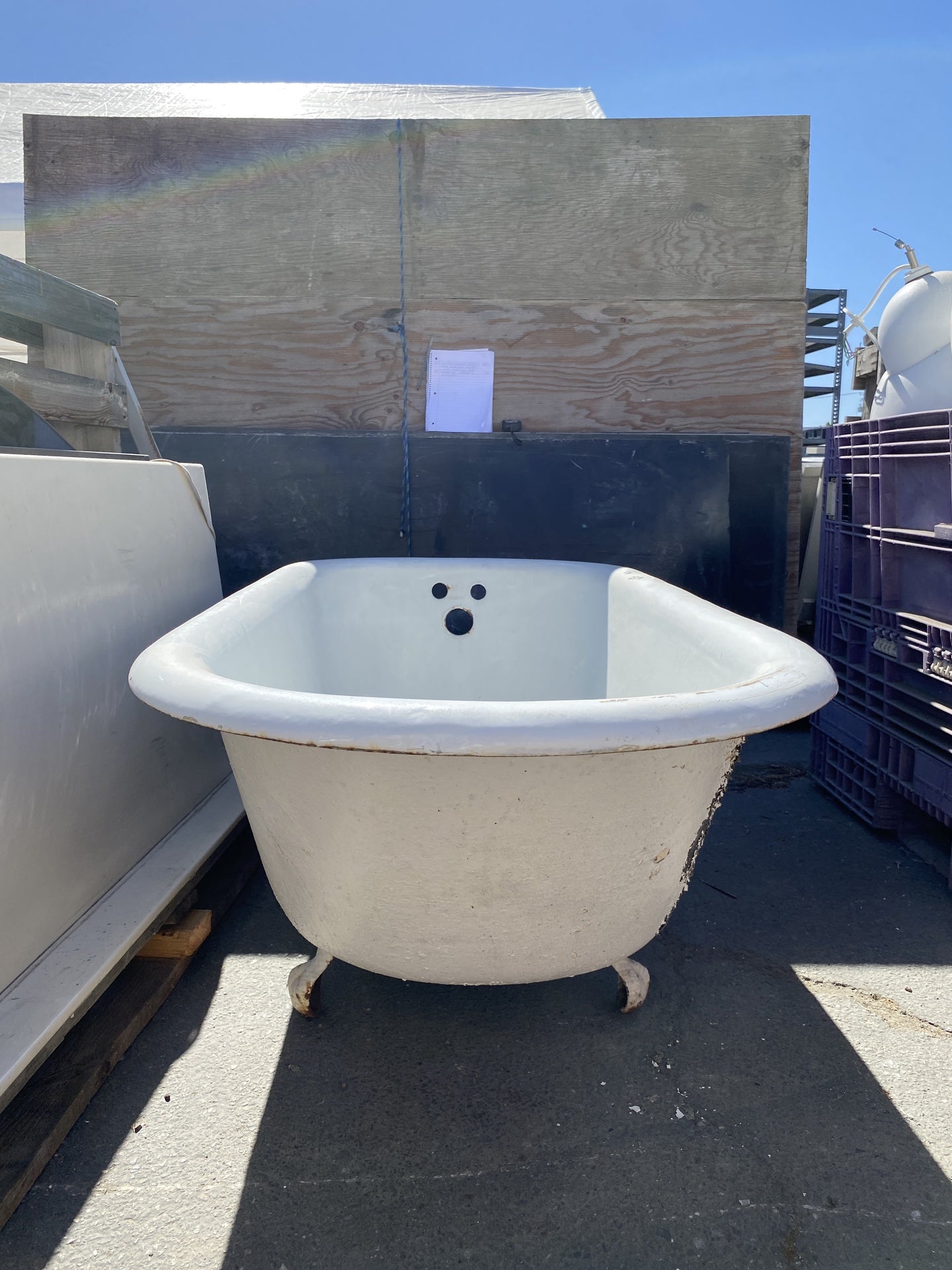 Cast Iron Clawfoot Bathtub TRP
