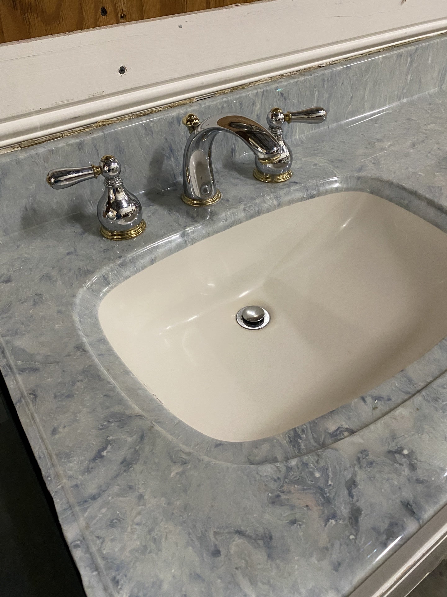 Vanity Blue Stone Countertop CD8