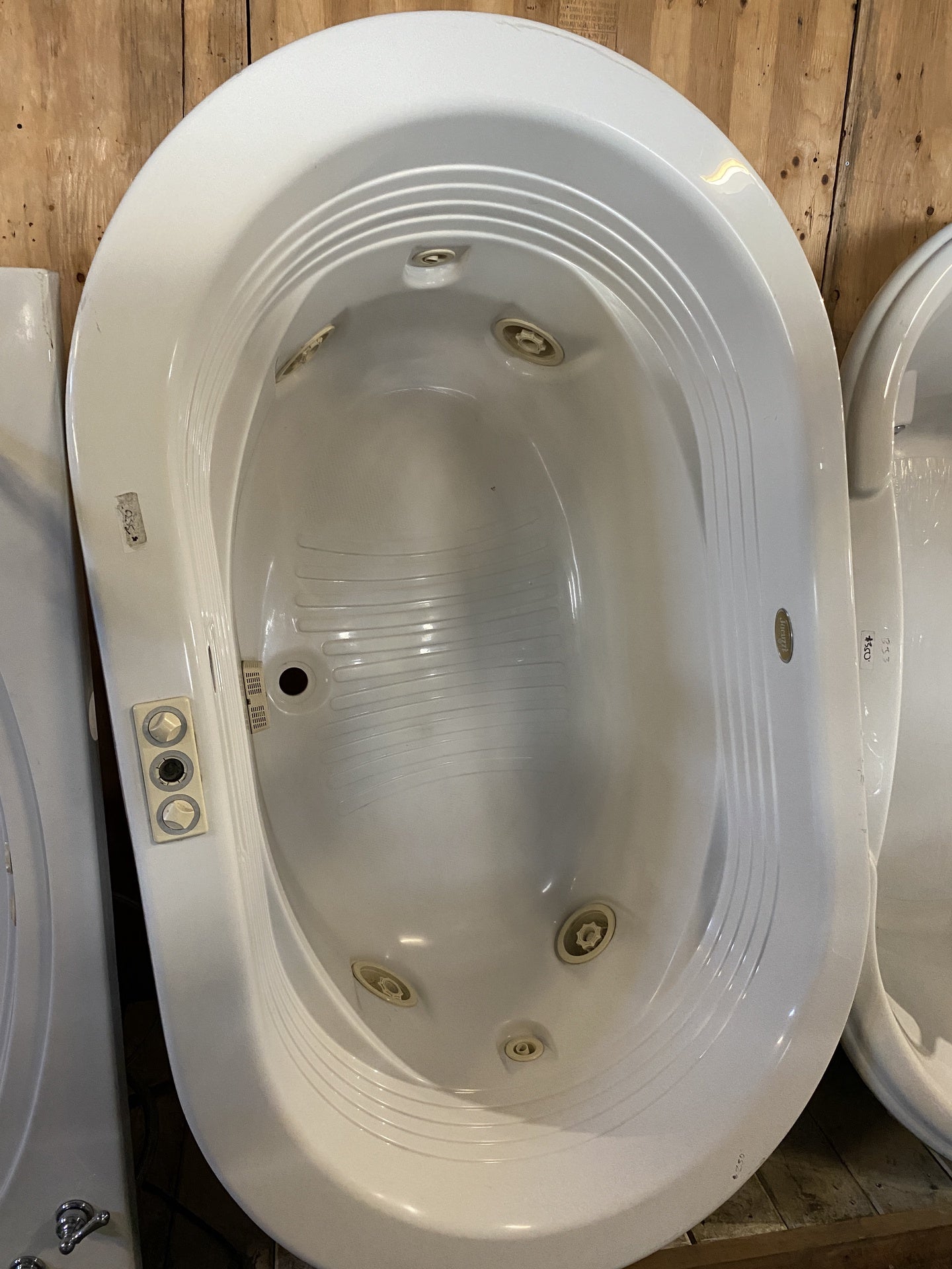 Jacuzzi Whirlpool Bath TRP