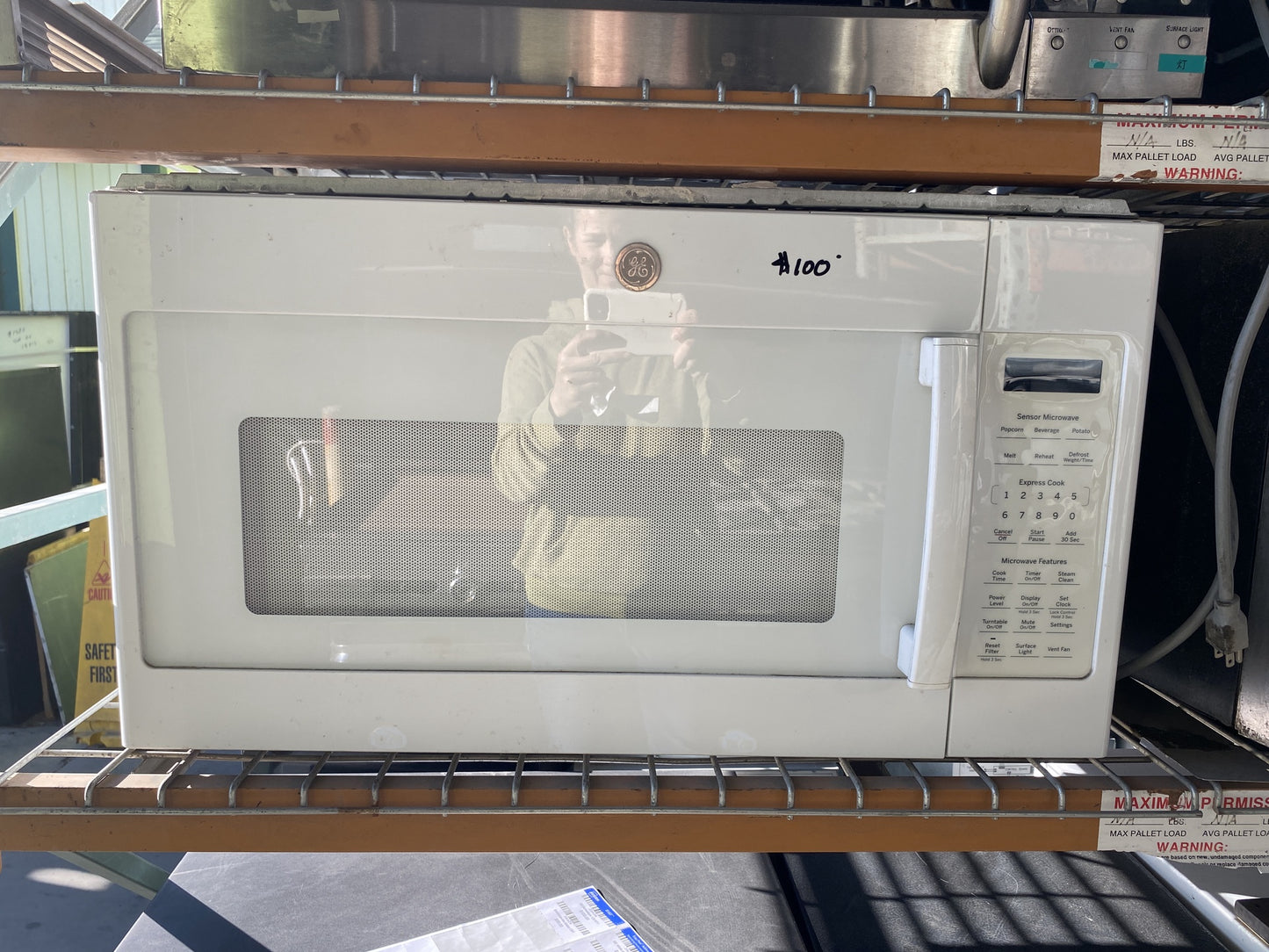 GE White Microwave TRP