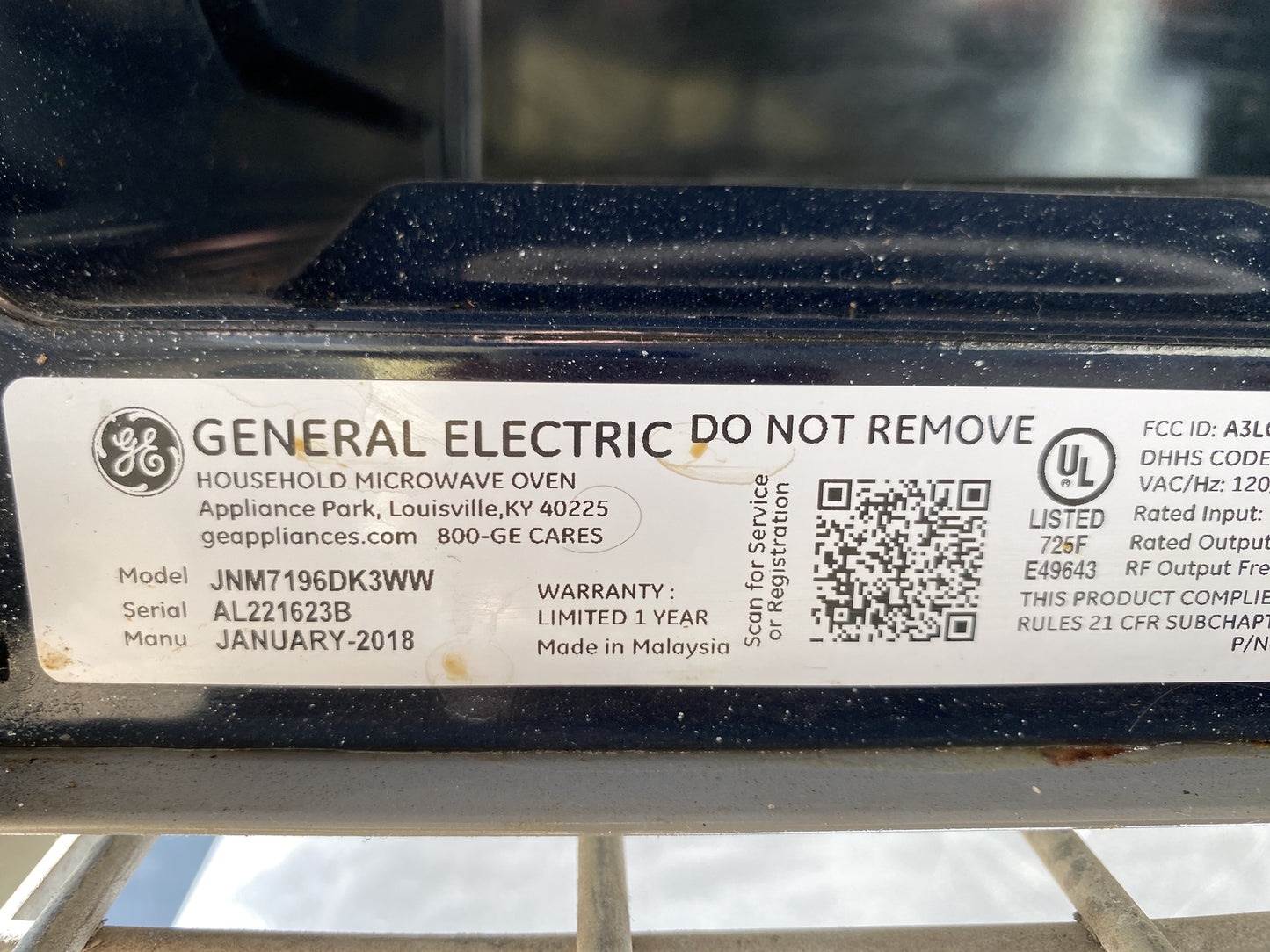 GE White Microwave TRP