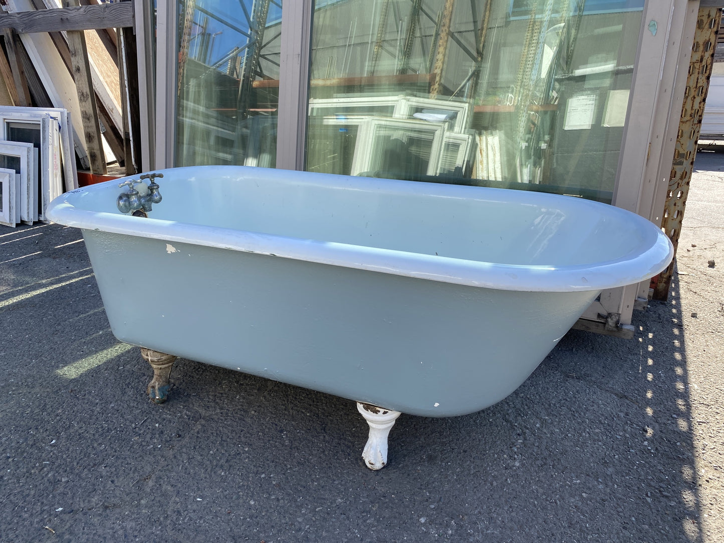 Cast Iron Clawfoot Bathtub CF2