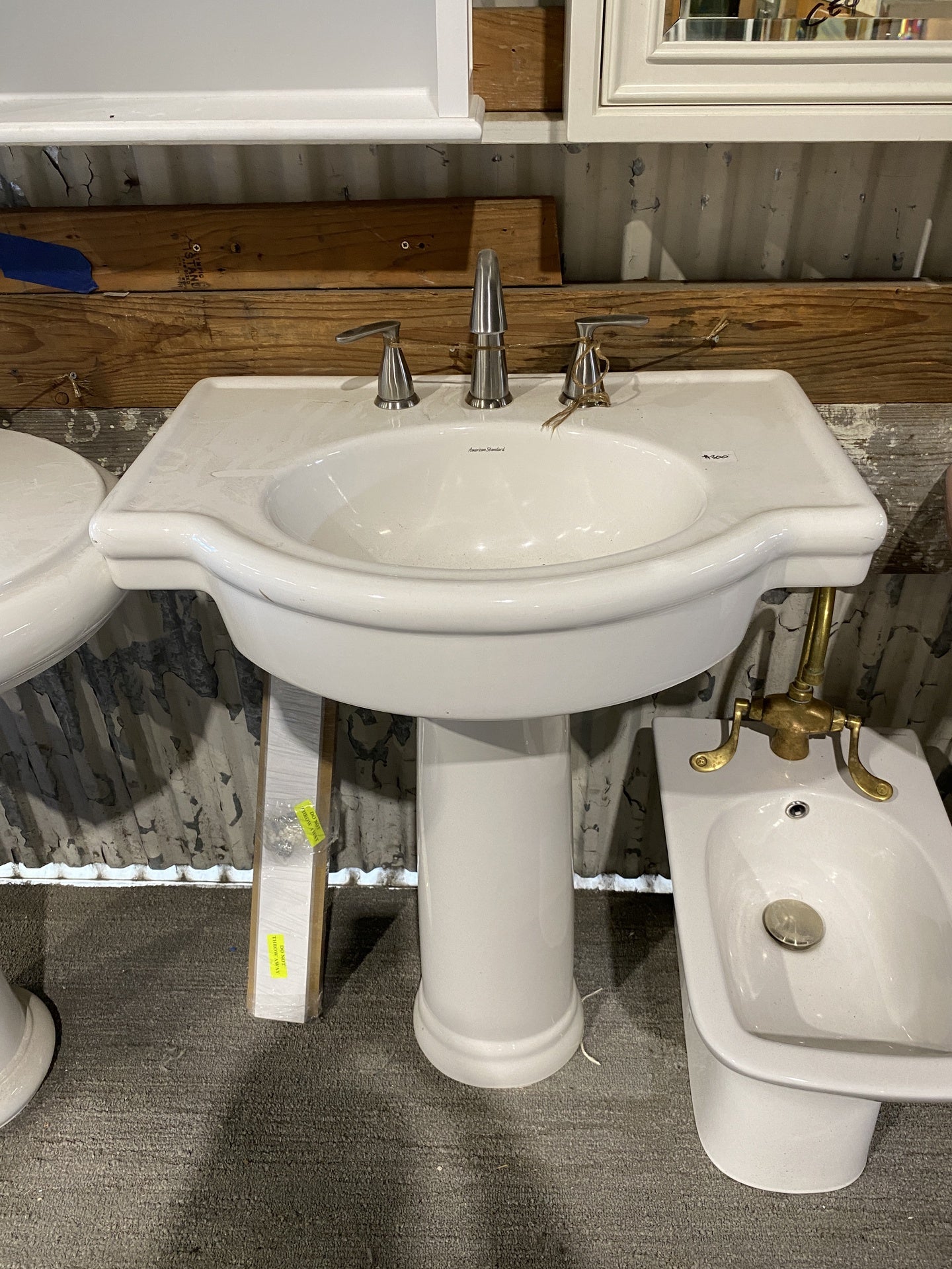 American Standard Pedestal Sink TRP