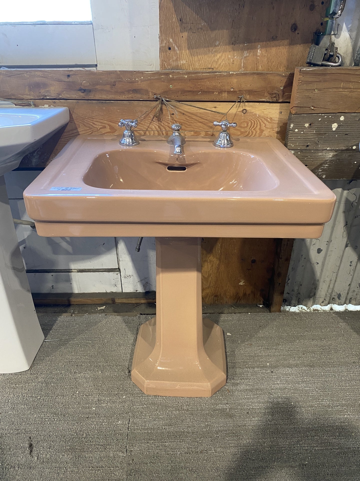 Vintage Pink Pedestal Sink TRP