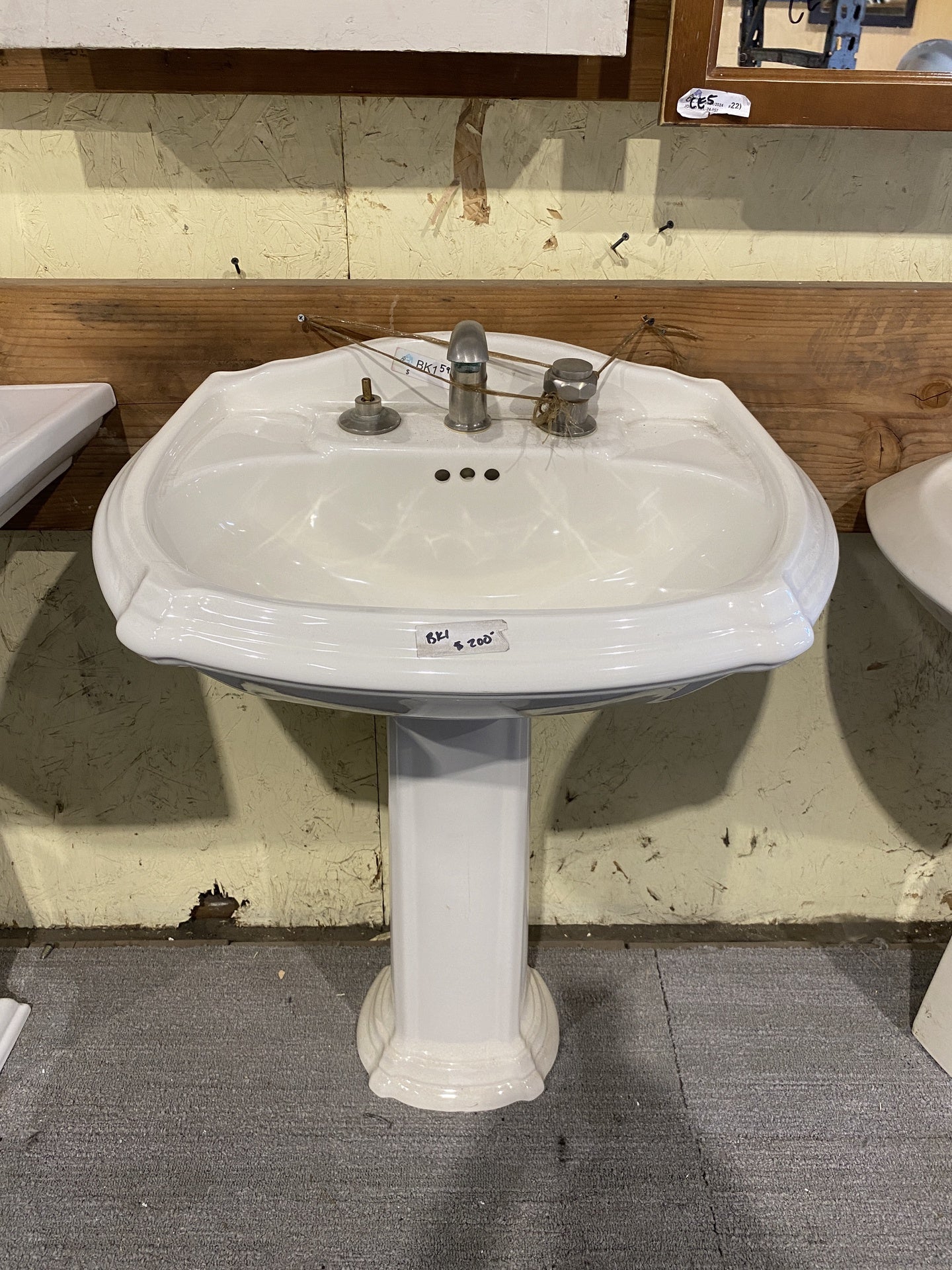 White Pedestal Sink BK1