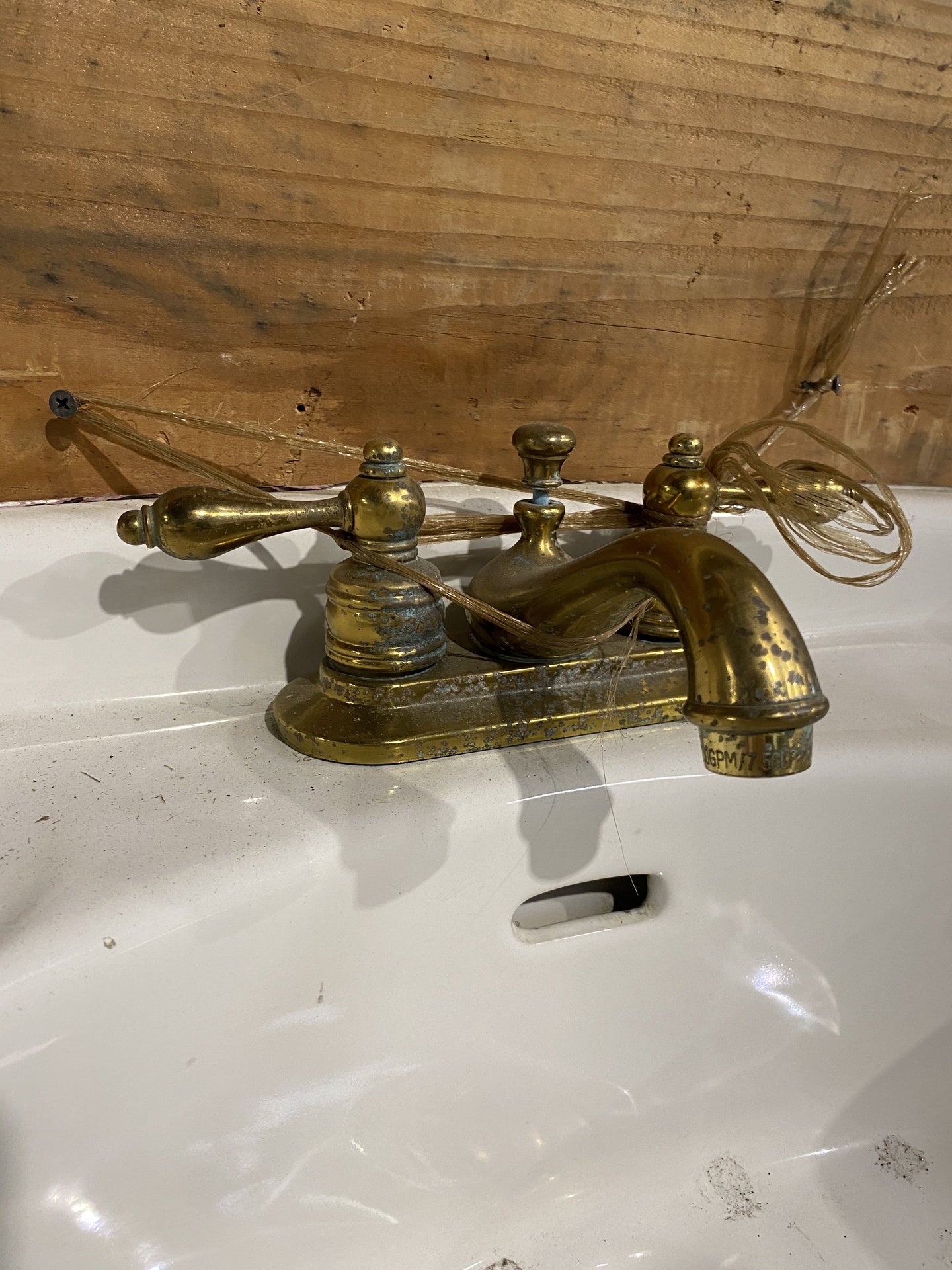 Square Pedestal Sink TRP