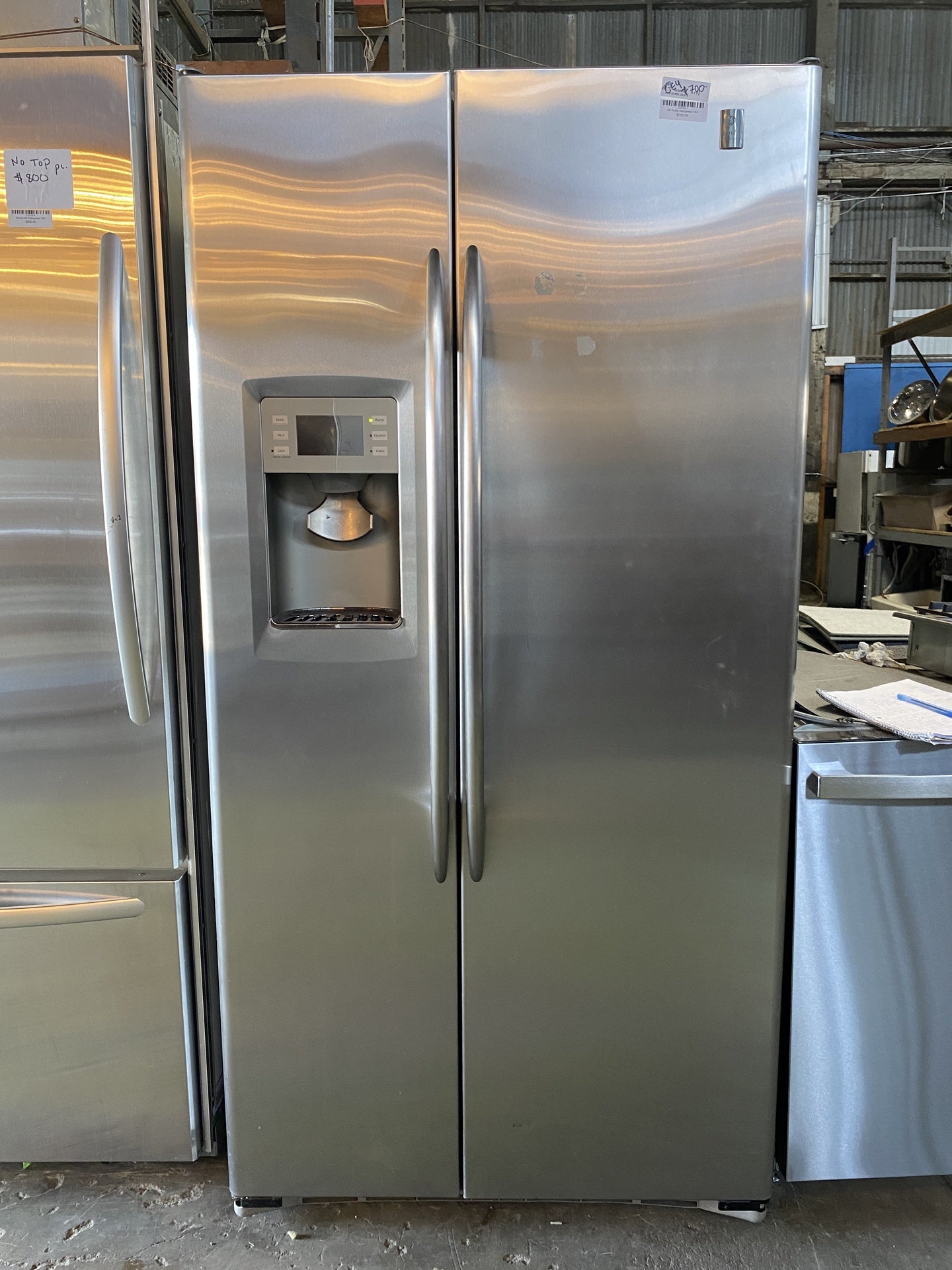 GE Profile Refrigerator CE4