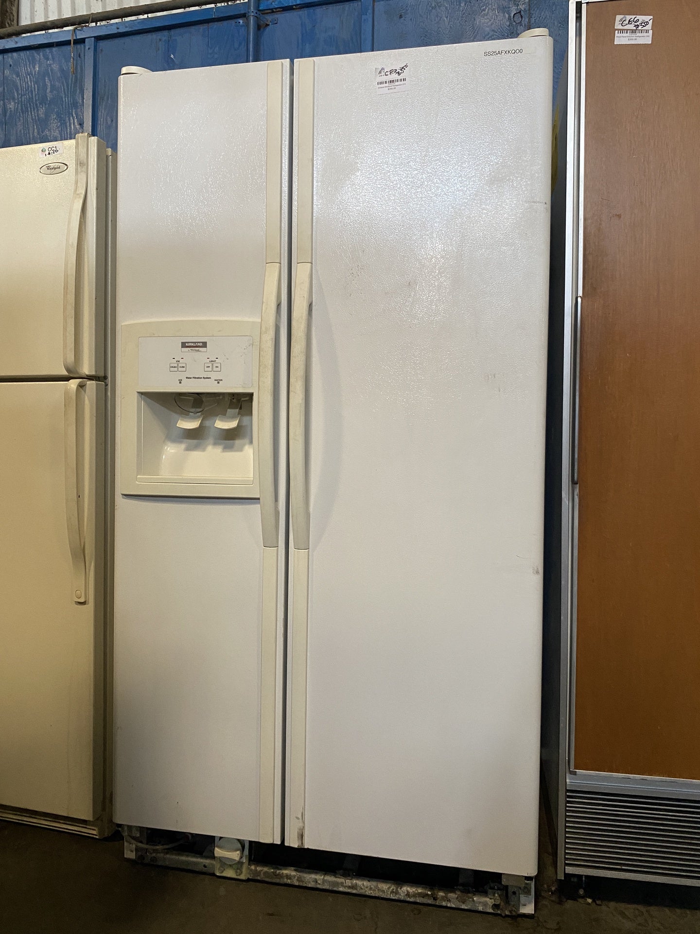 Kirkland Whirlpool Refrigerator CF3
