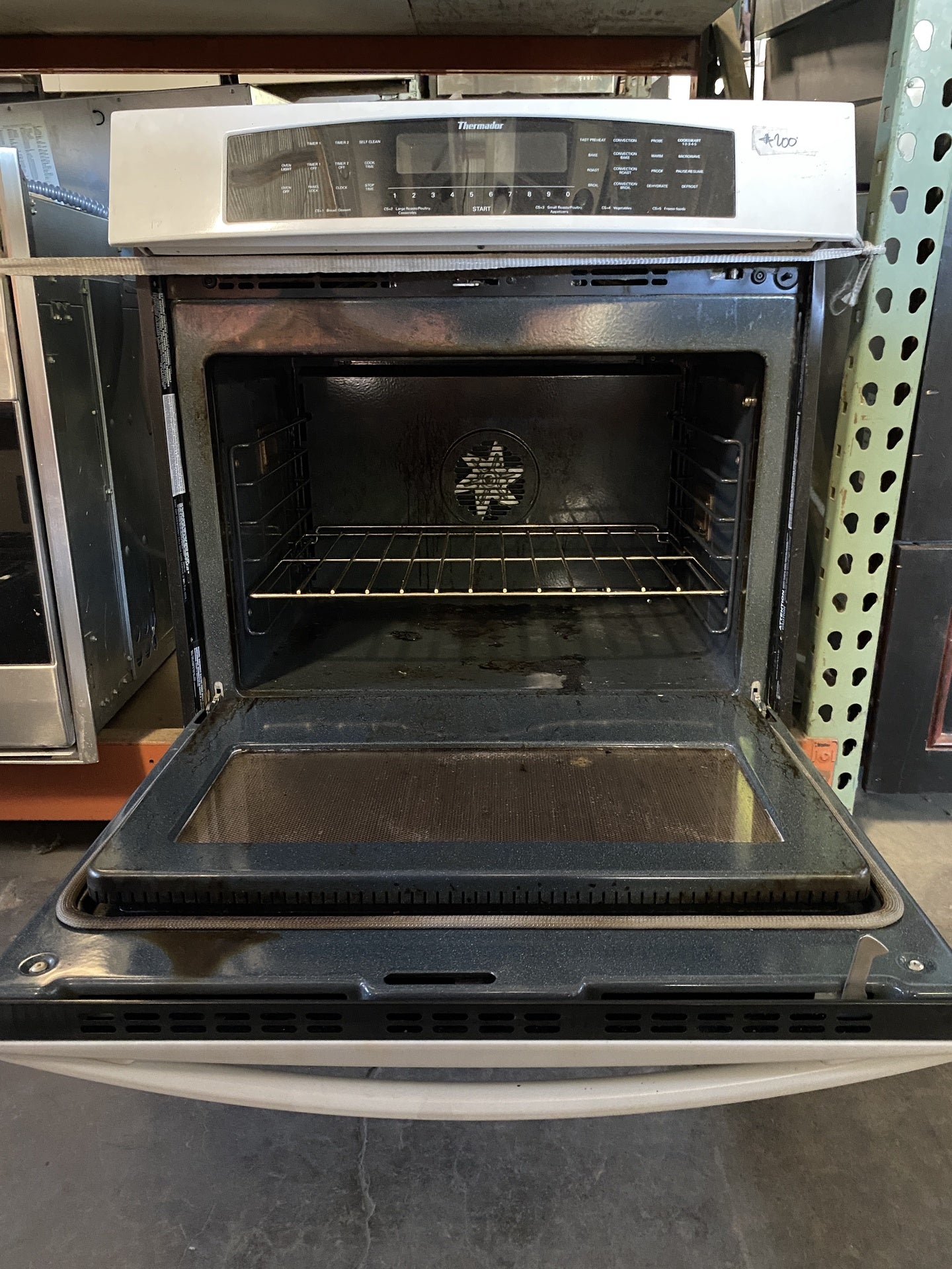 White Thermador Single Oven TRP