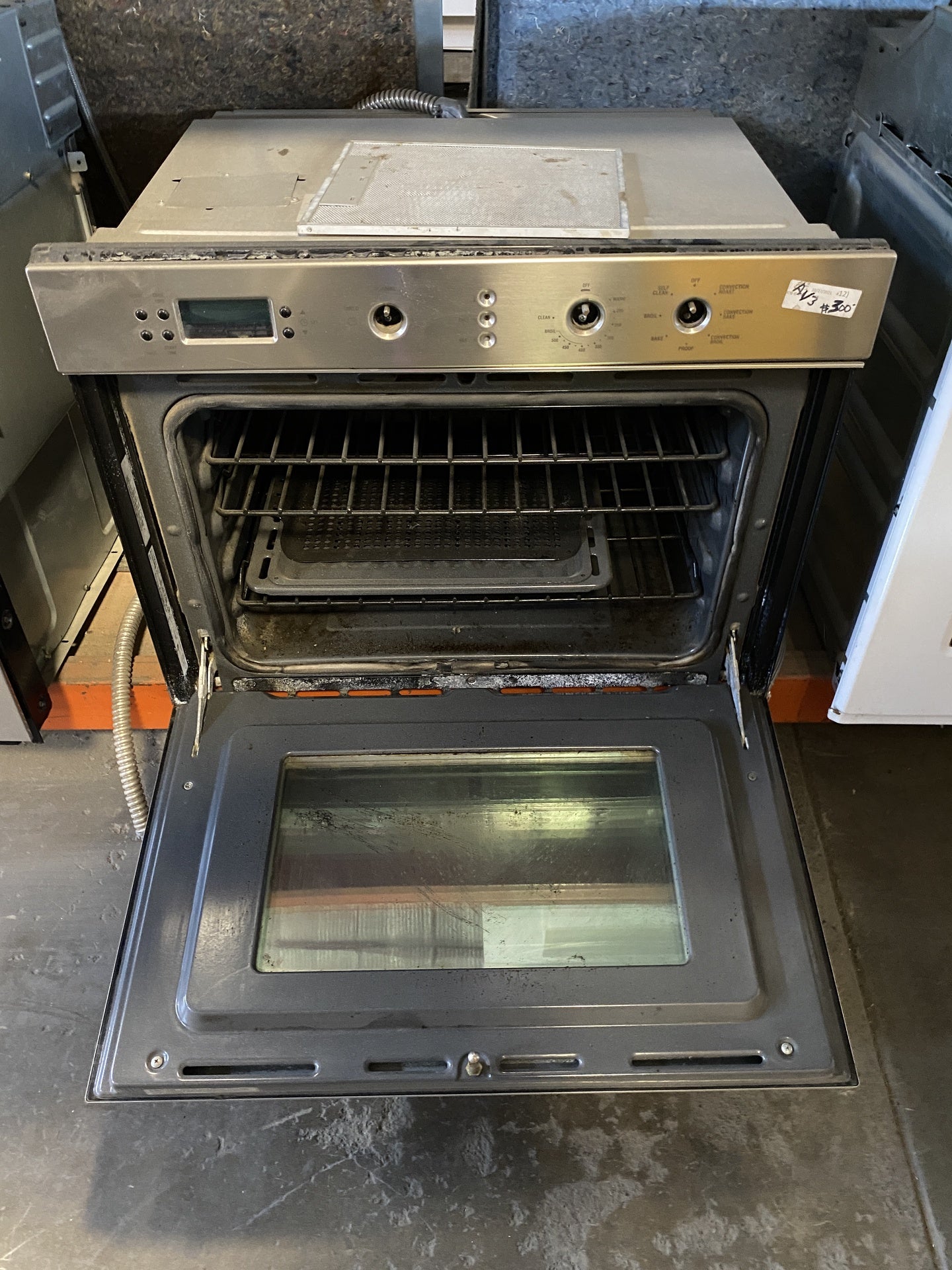 Monogram Single Oven AV3