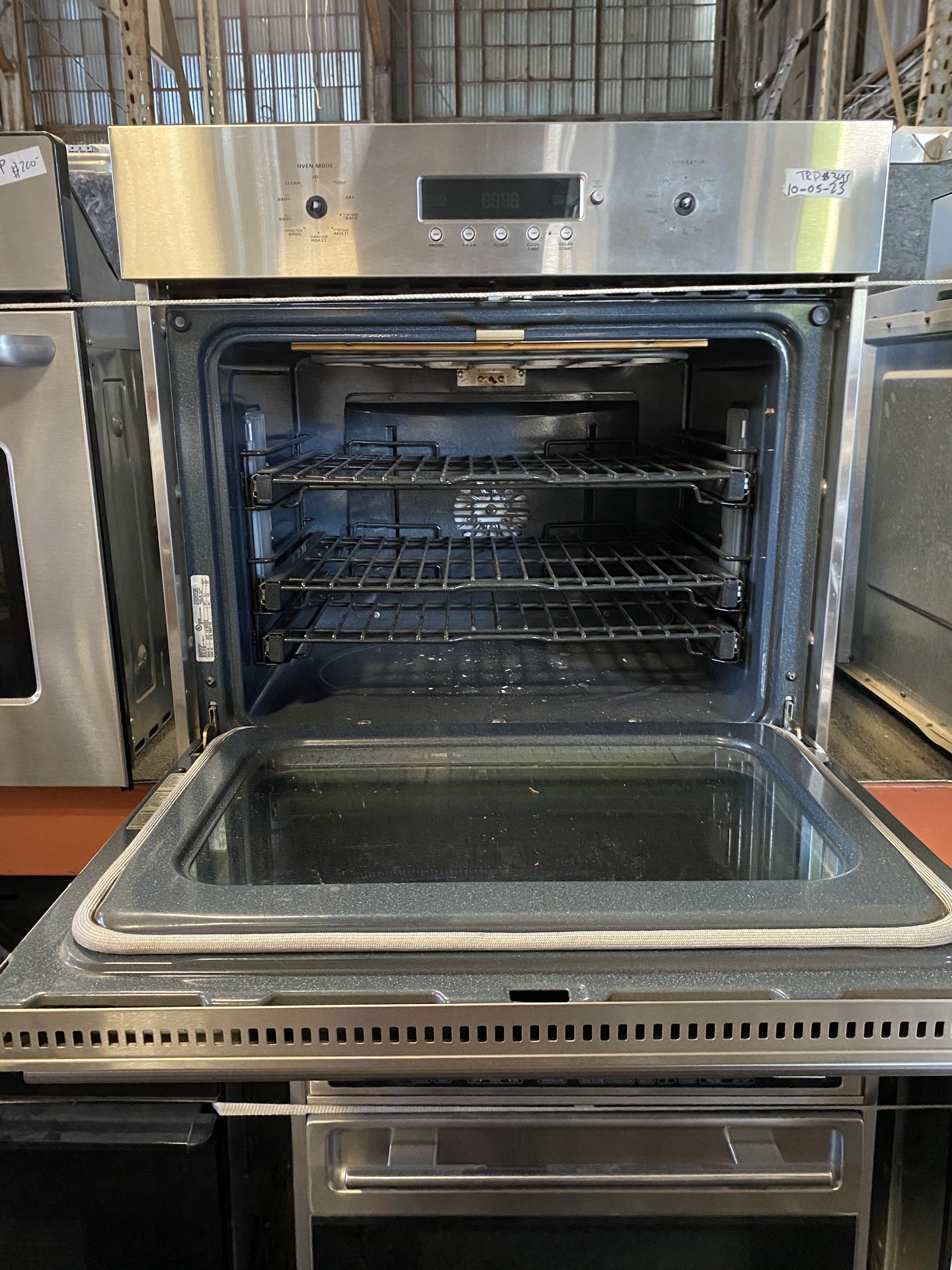 Silver Monogram Single Oven TRP