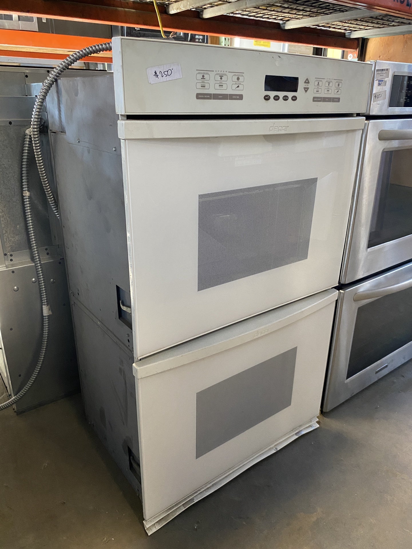 White Dacor Double Oven TRP
