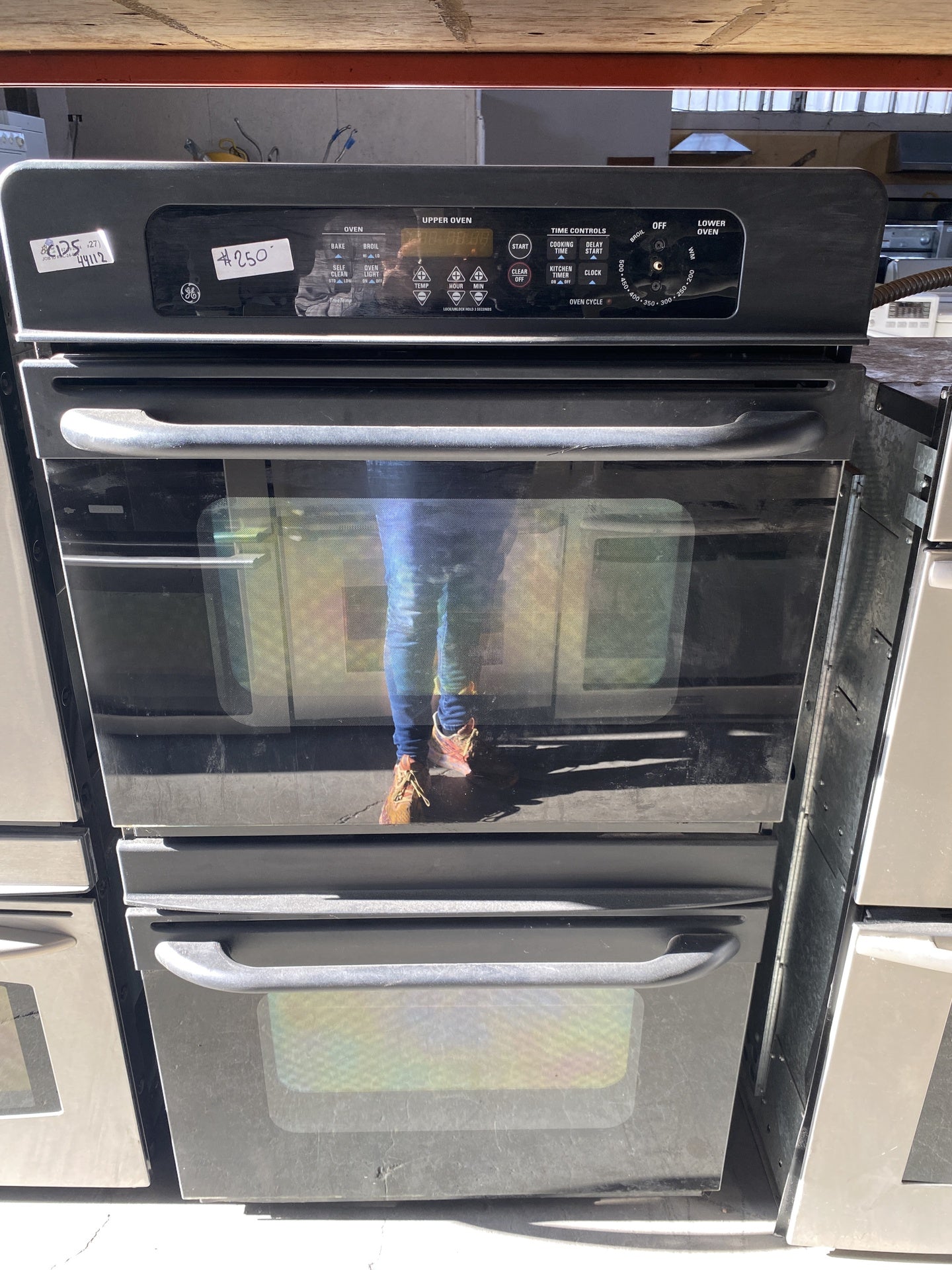 Black GE Double Oven CD5