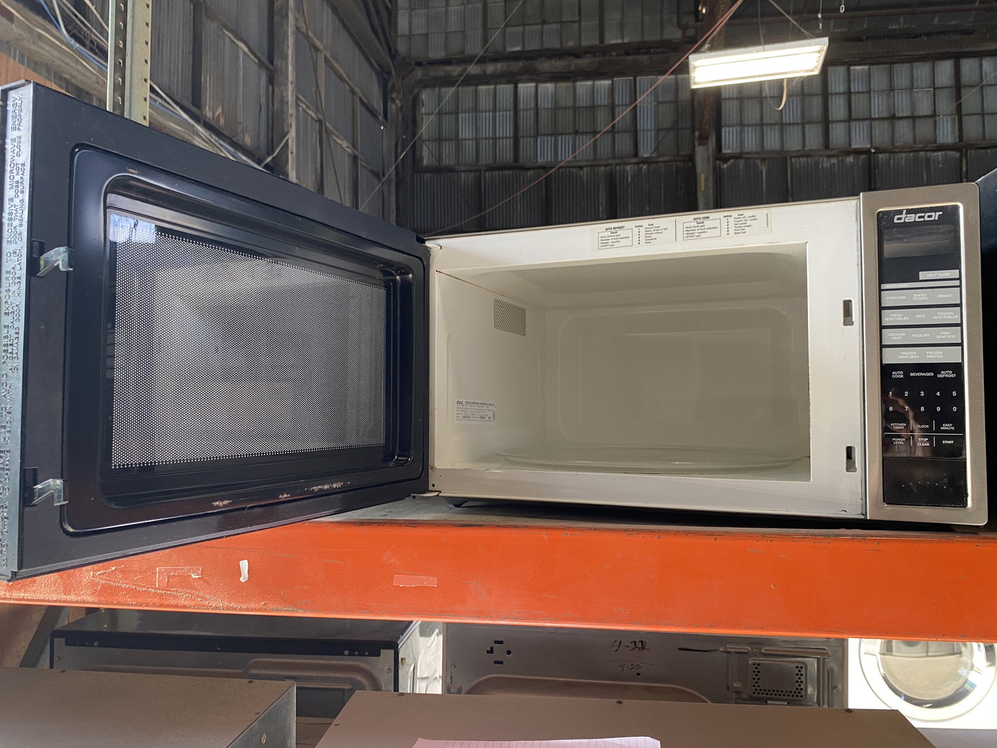 Silver Dacor Microwave TRP