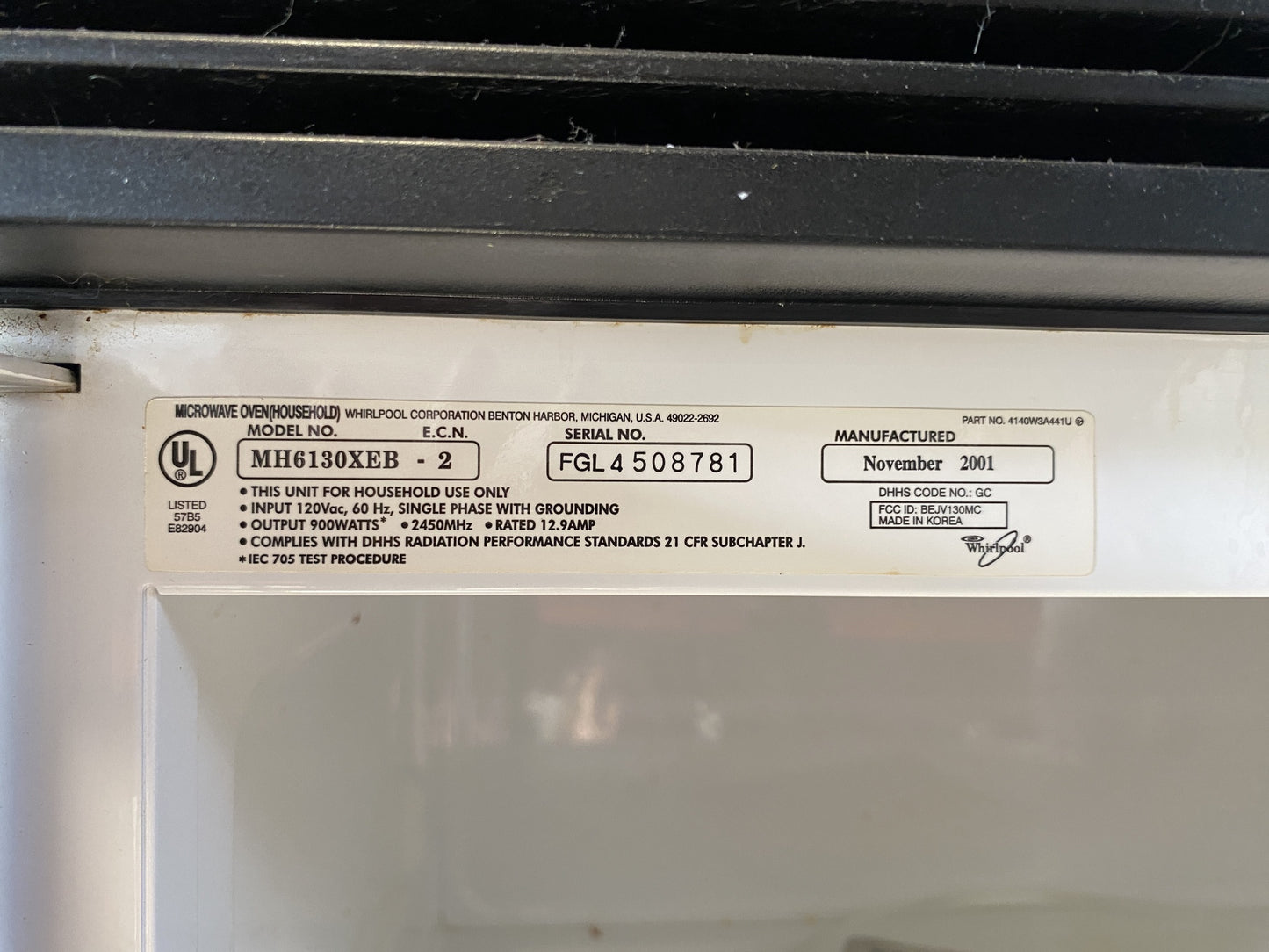 Black Whirlpool Microwave CC1