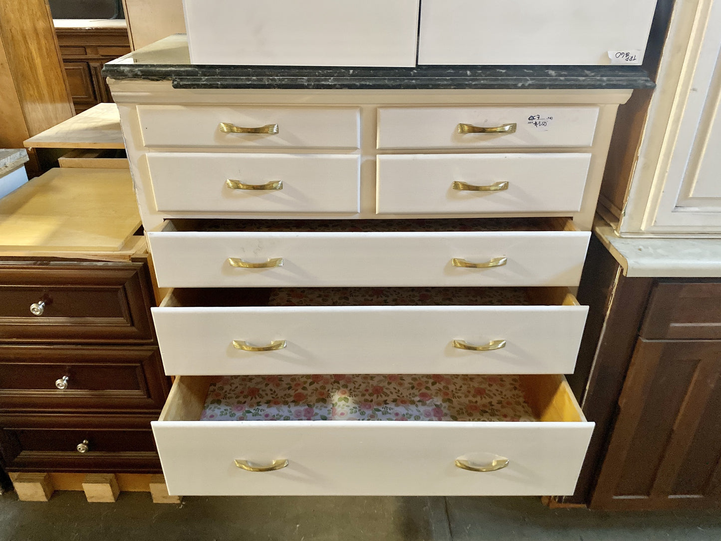 White Vintage Dresser CC7