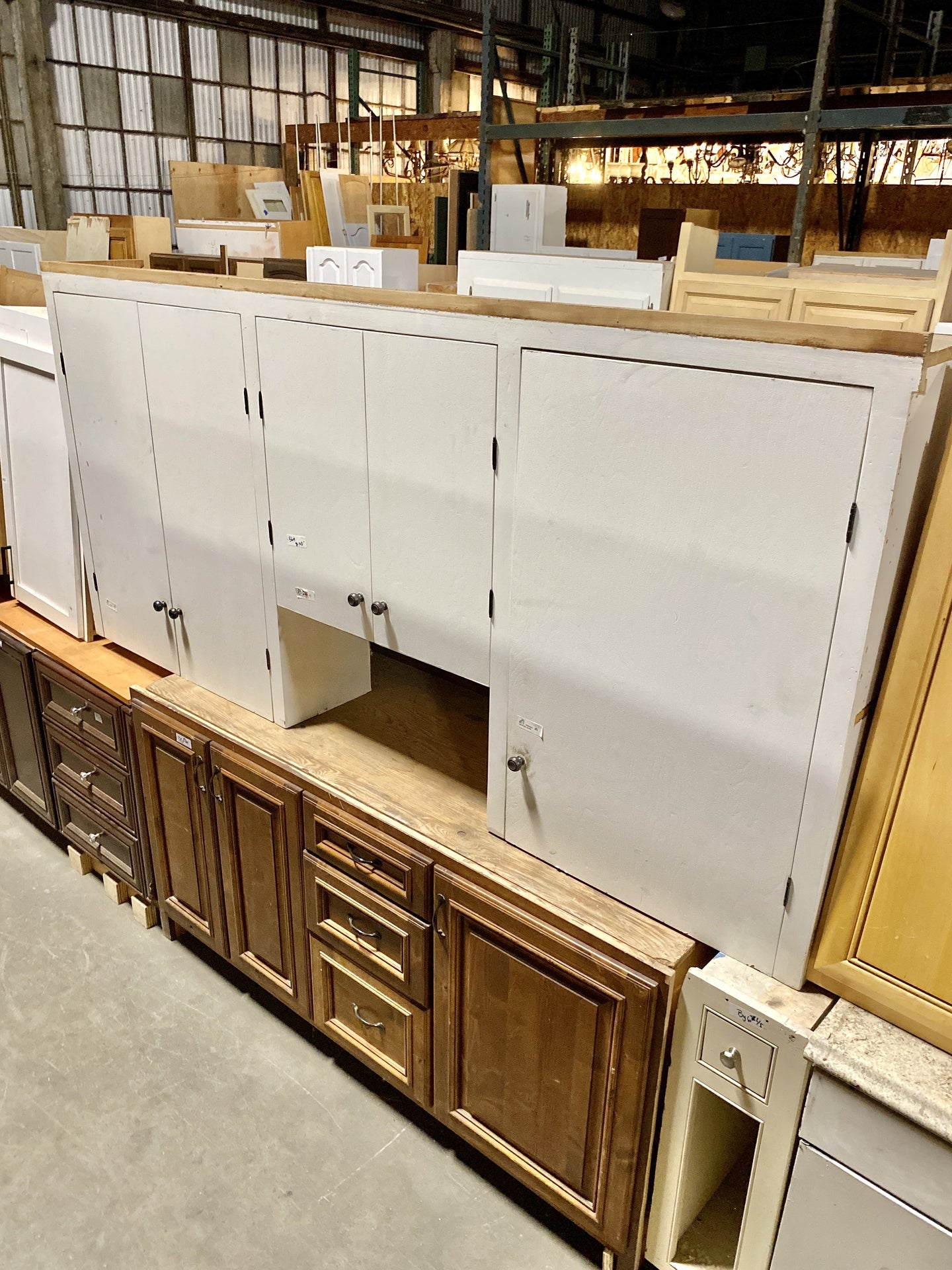 Large White Upper Cabinet BG4