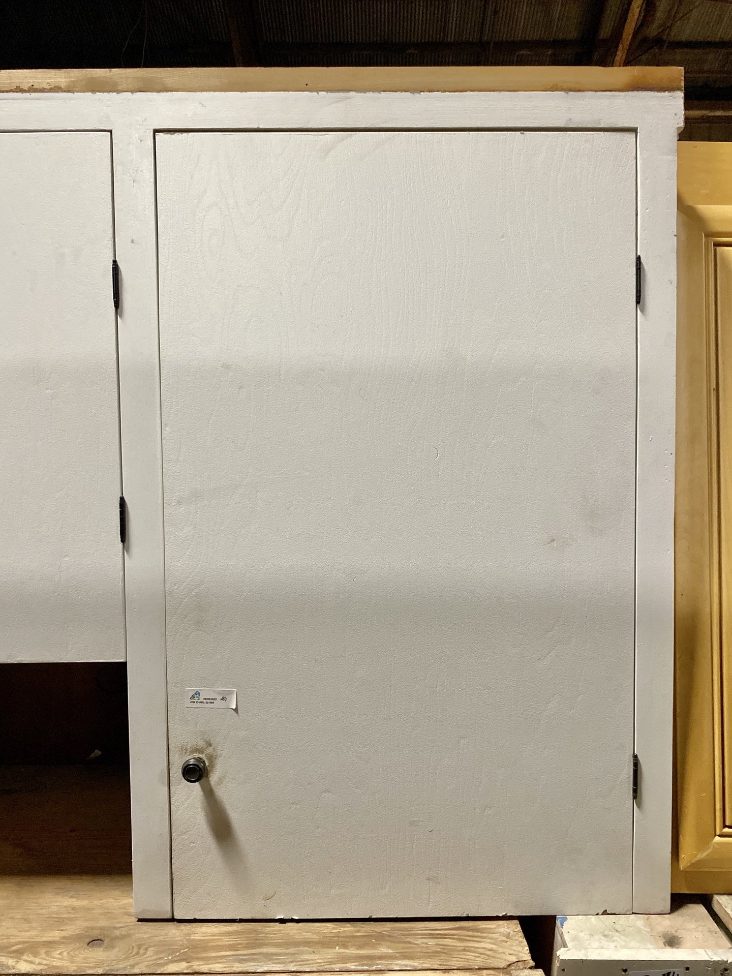 Large White Upper Cabinet BG4