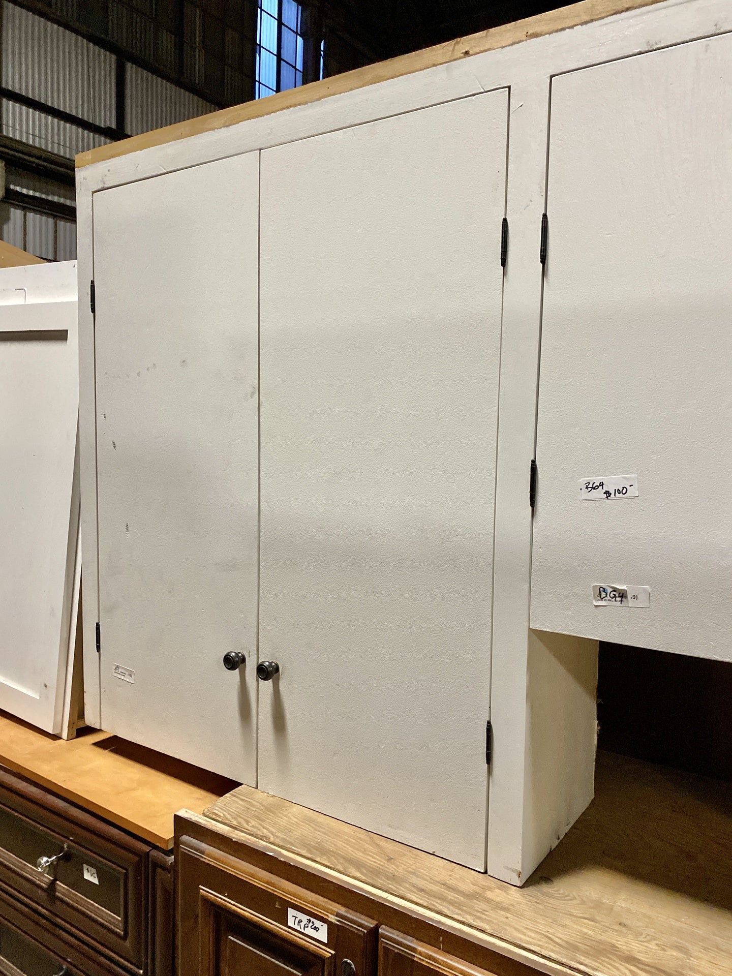 Large White Upper Cabinet BG4
