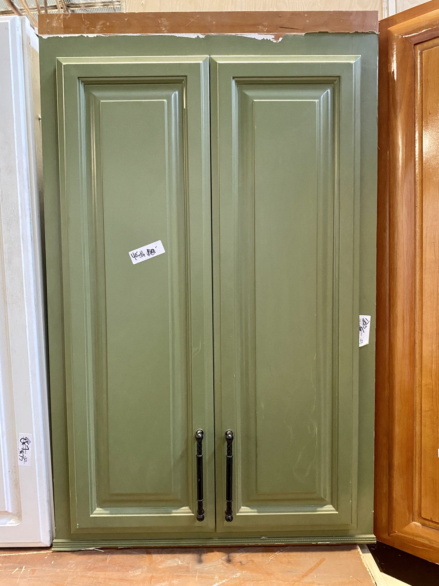 Green Cabinet BD6