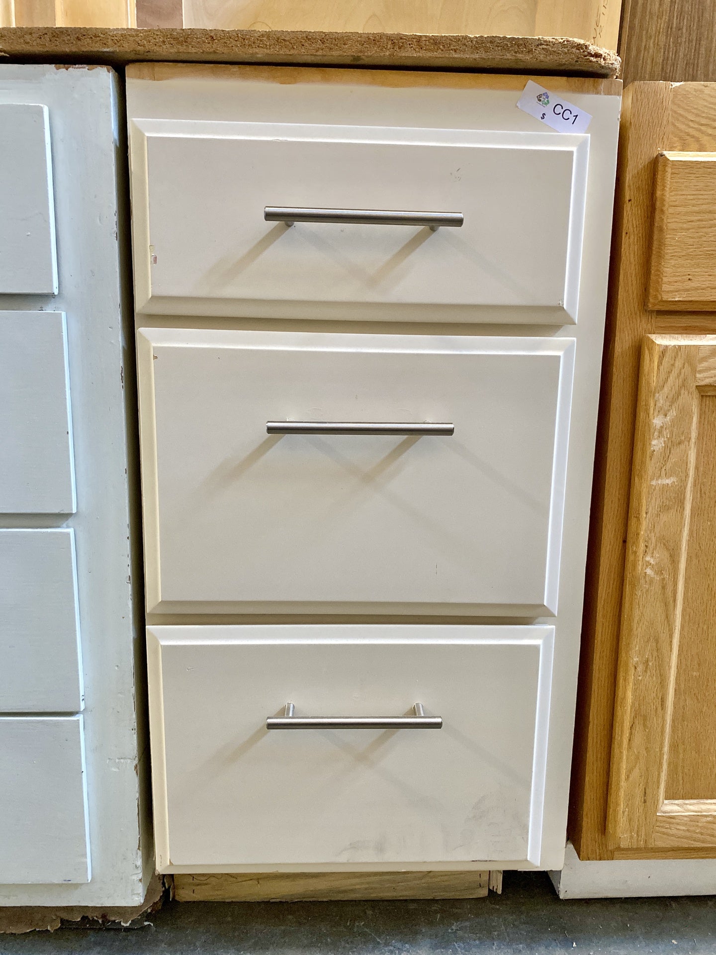 White 3 Drawer Cabinet CC1