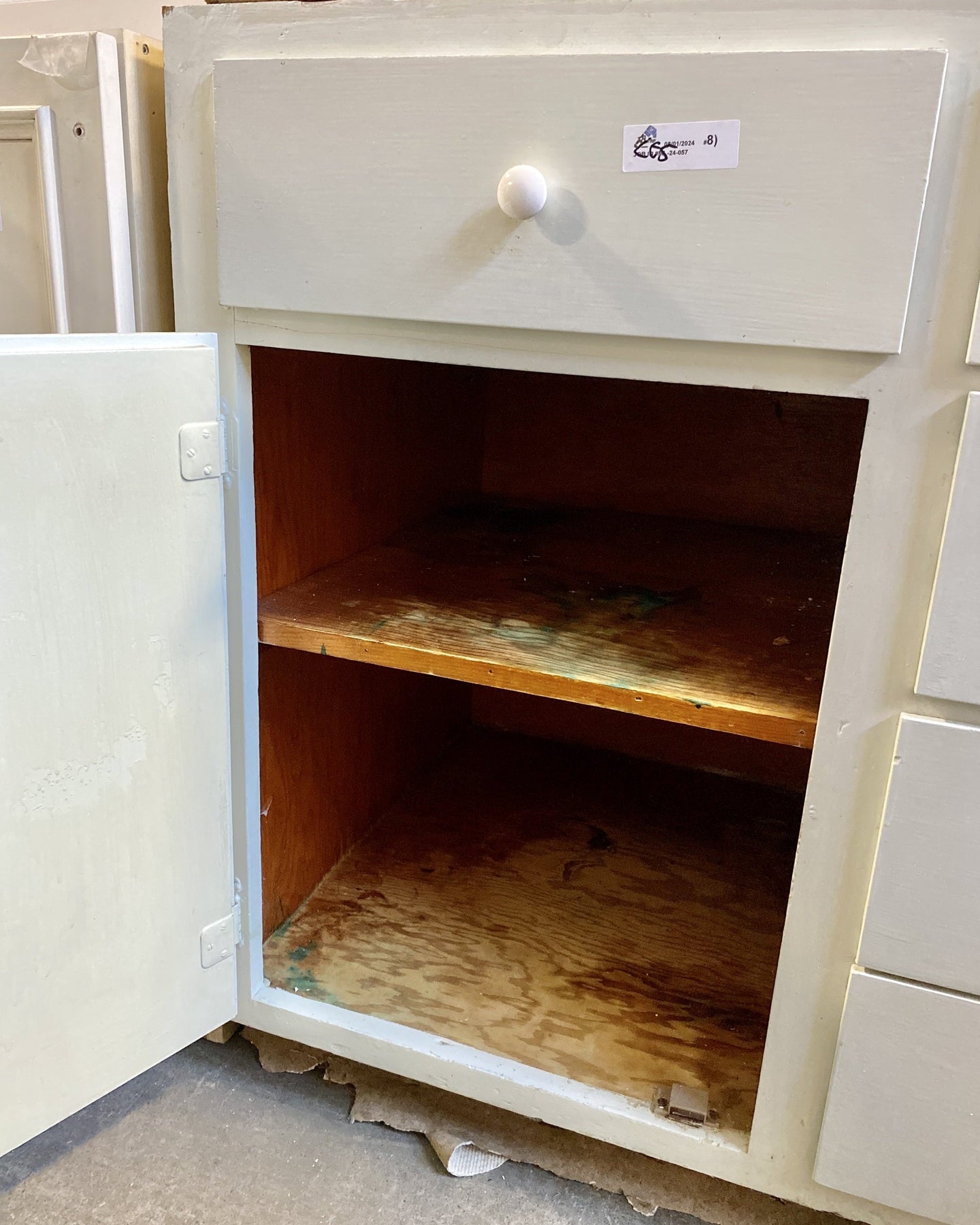 White Bottom Cabinet CE5