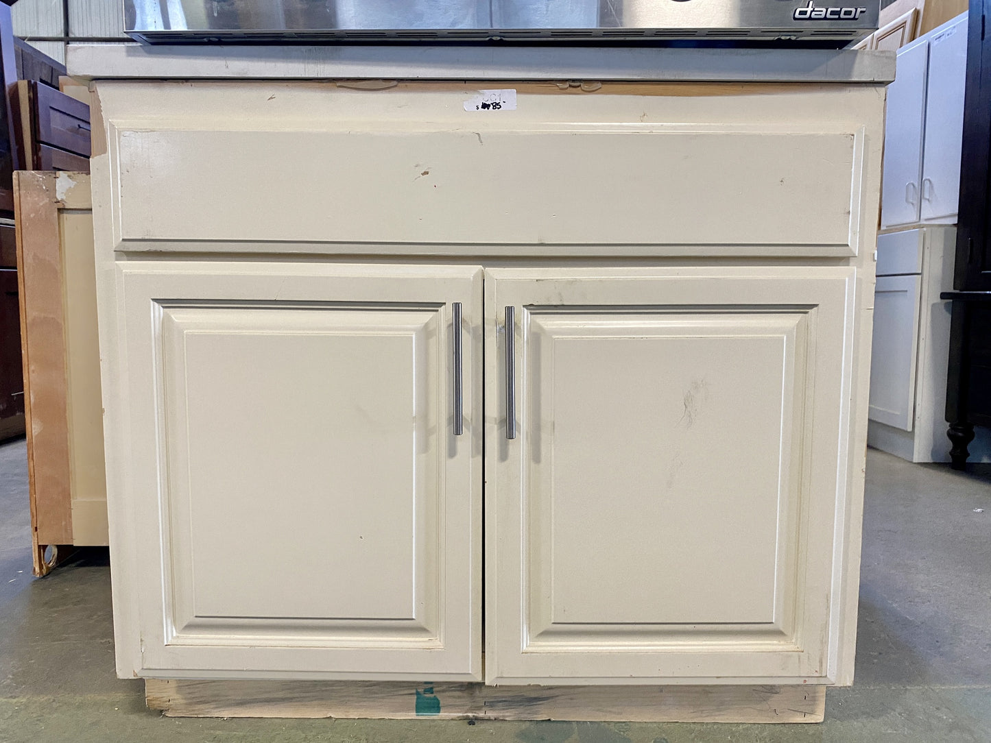Large Cream 2 Door Cabinet CC1