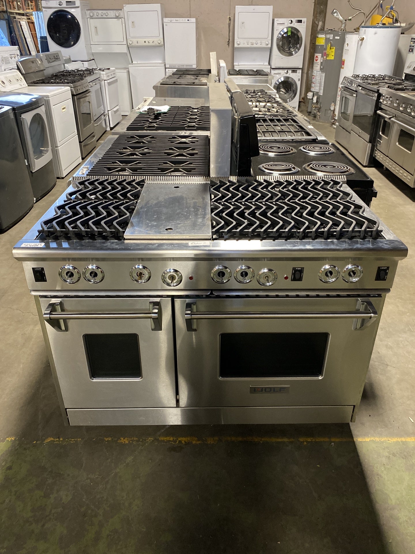 Wolf 6 Burner Range CG1