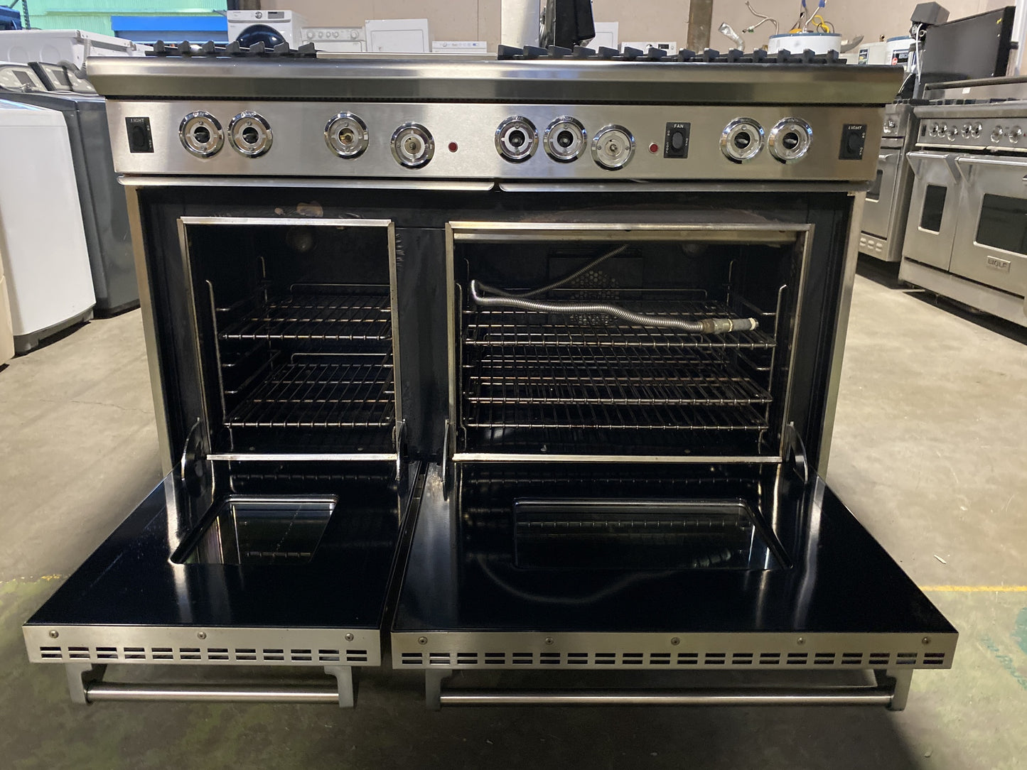 Wolf 6 Burner Range CG1