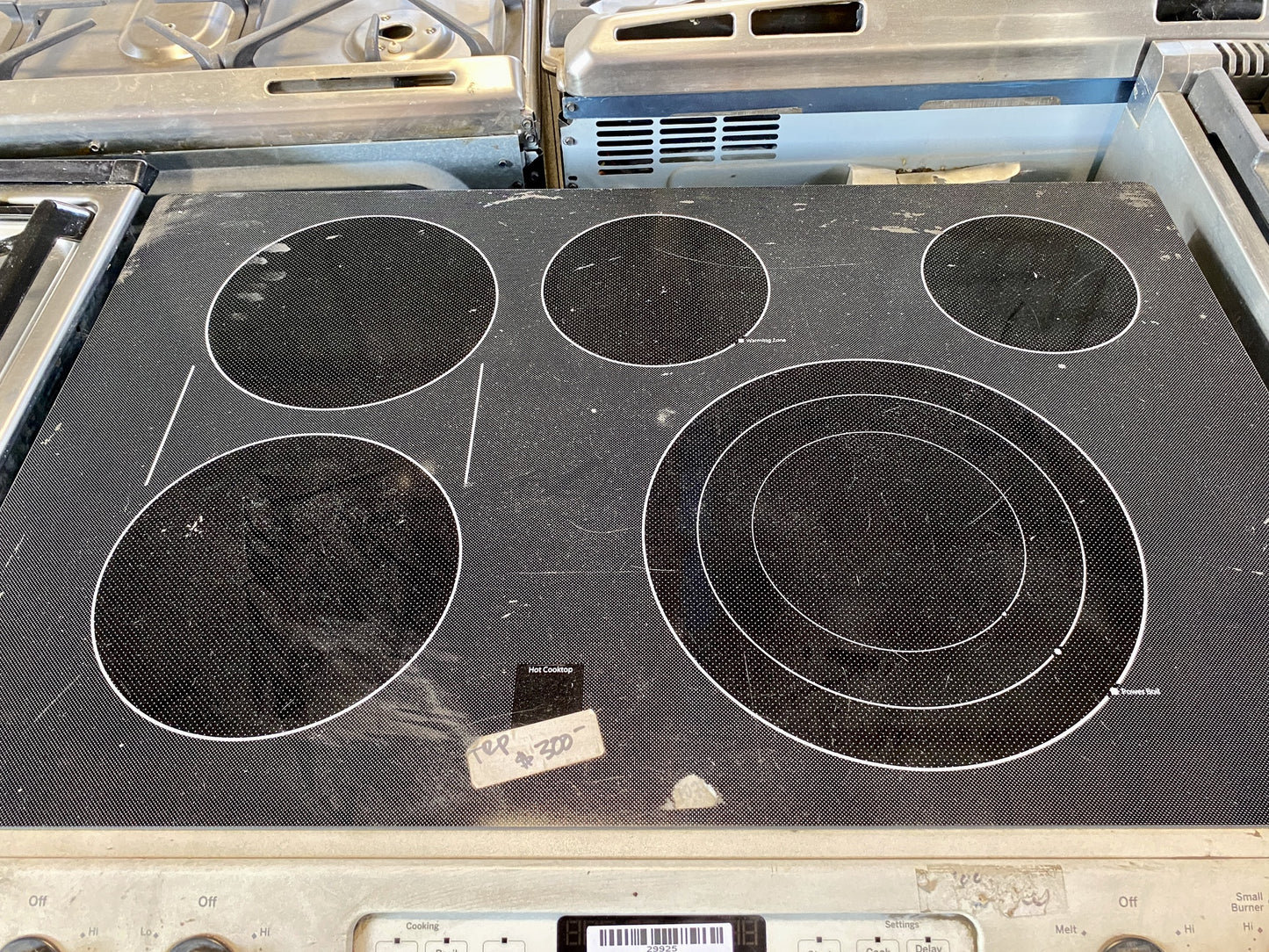 GE White Electric Range TRP