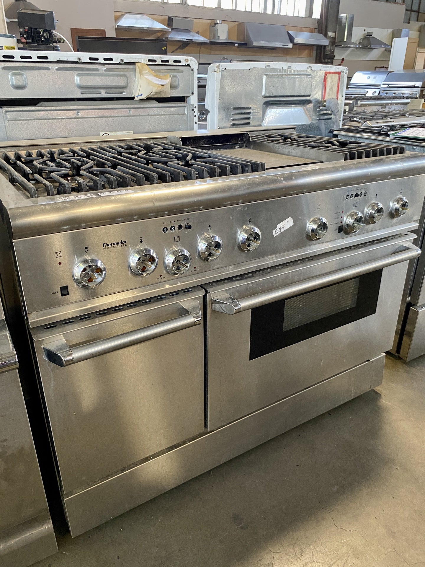 Thermador Professional Range BY6