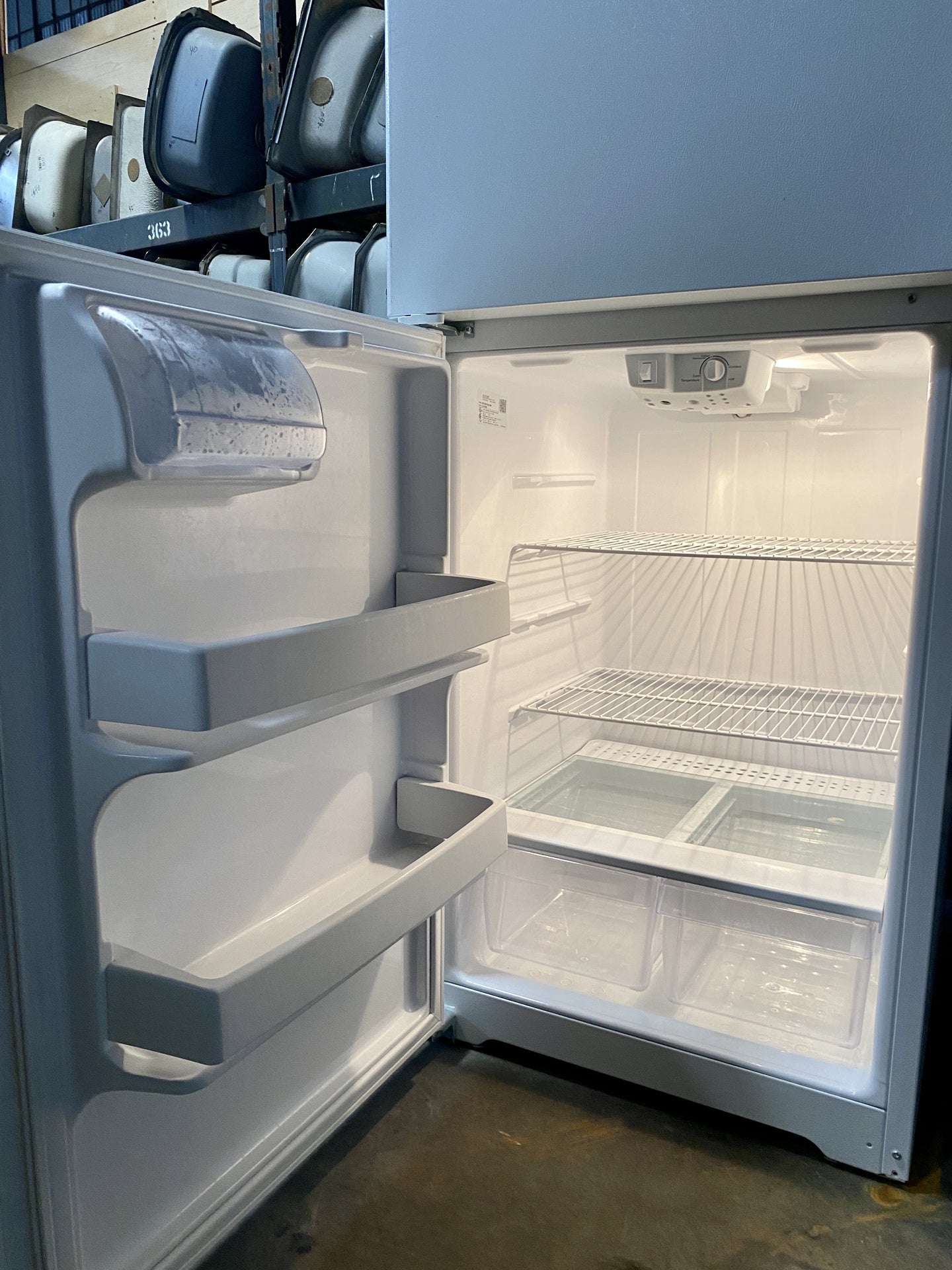 Hotpoint Refrigerator White TRP