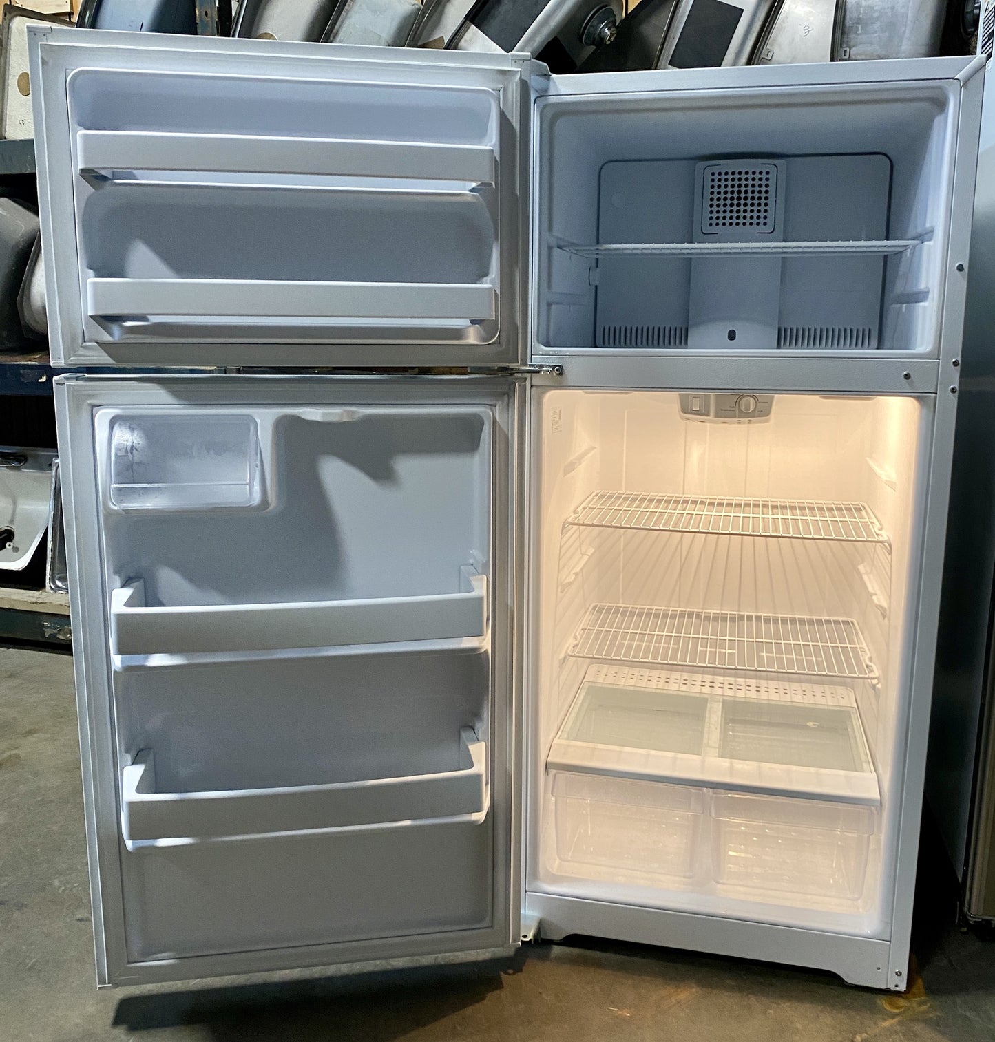 Hotpoint Refrigerator White TRP