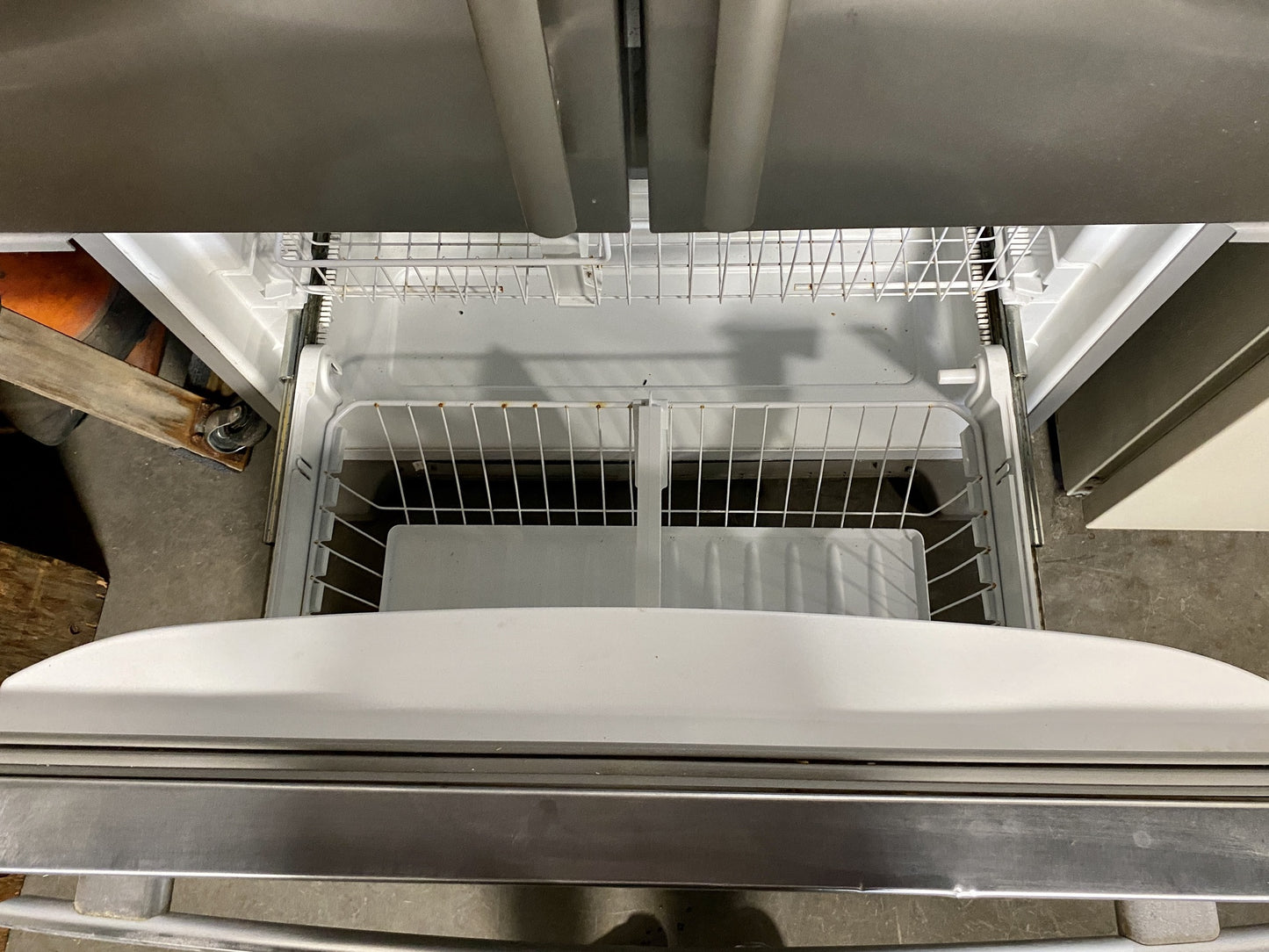 Jenn Air Refrigerator Silver CH3