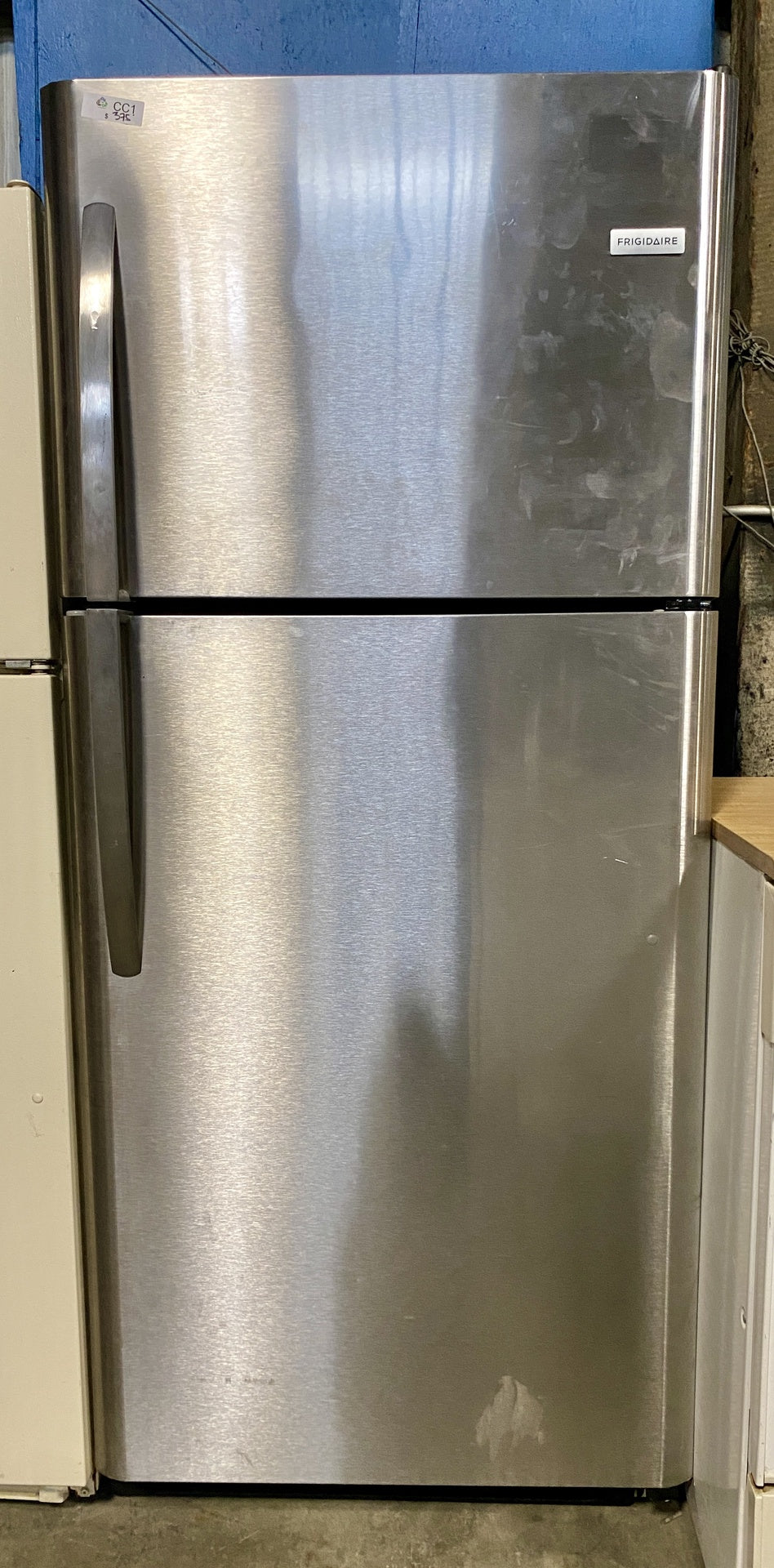 Frigidaire Refrigerator Silver CC1