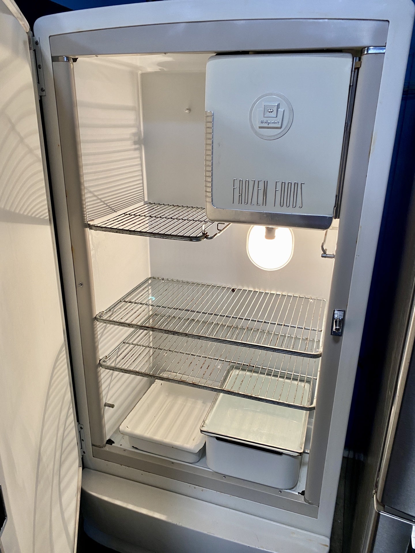 Hotpoint Vintage Refrigerator TRP
