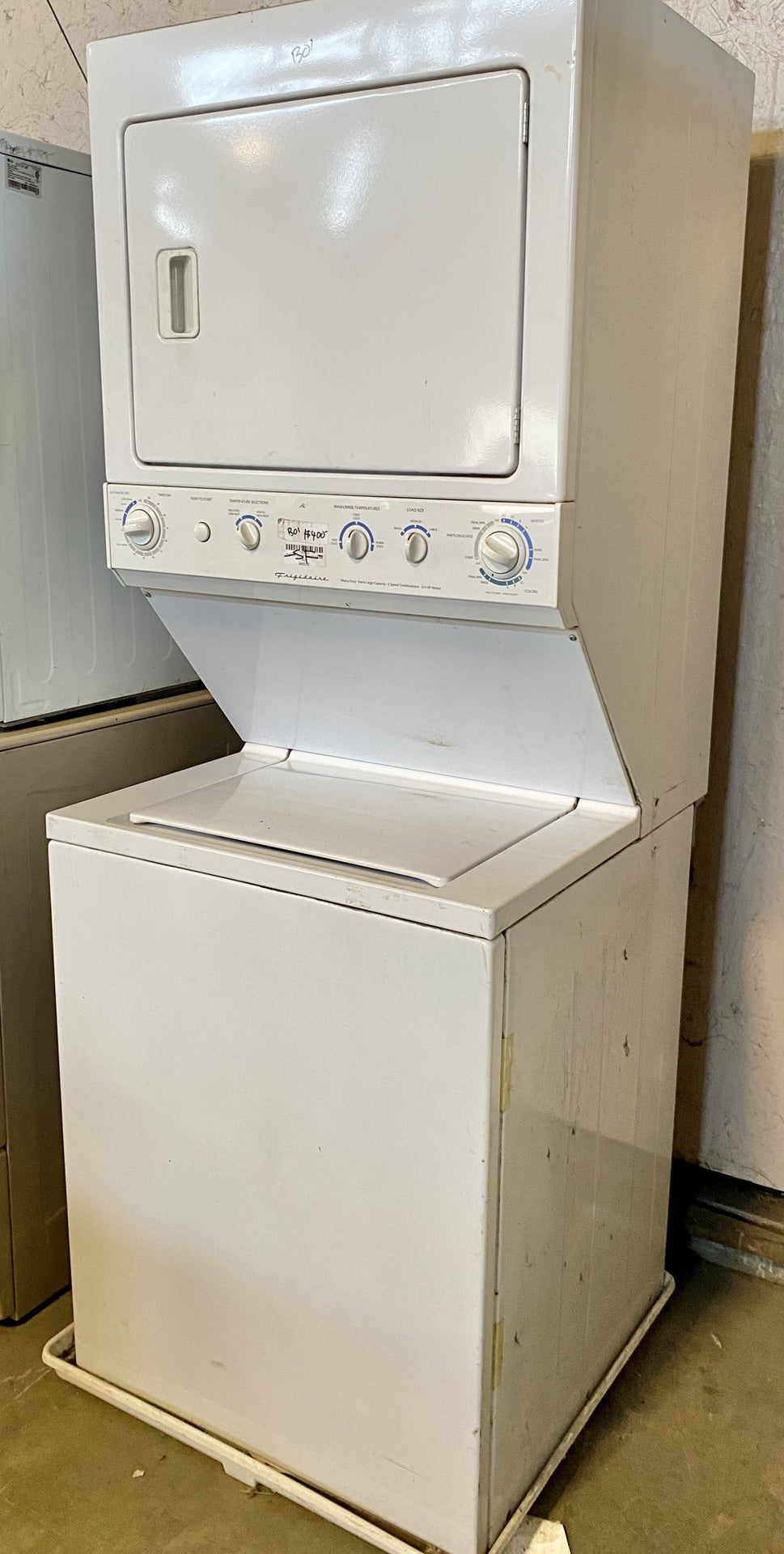 Frigidaire Washer Dryer Set BO1