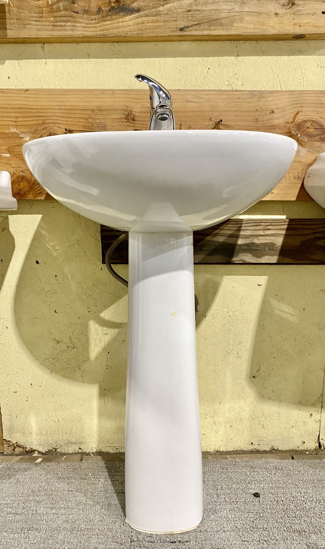 Sterling Pedestal Sink TRP
