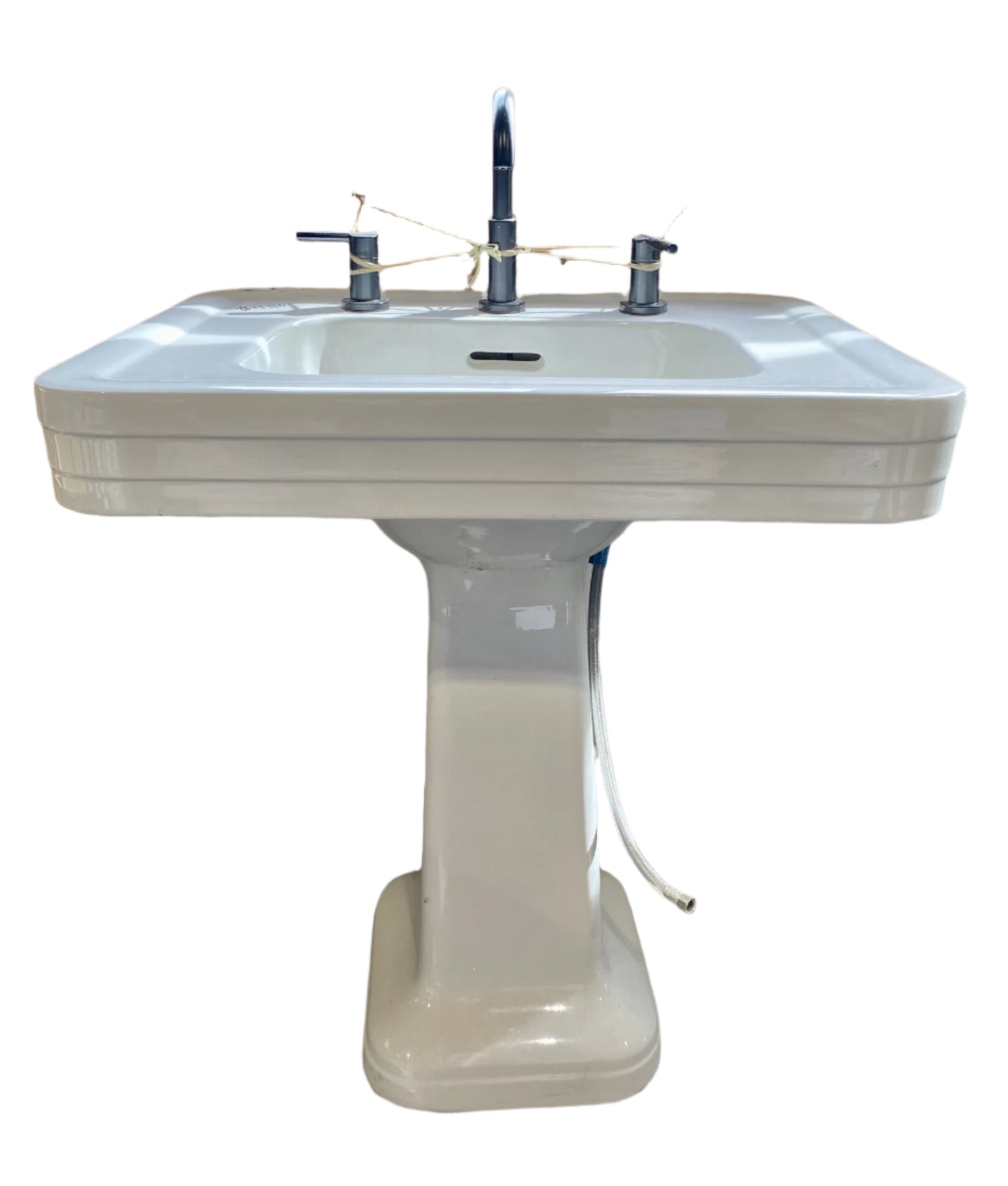 Rectangular Pedestal Sink CH3