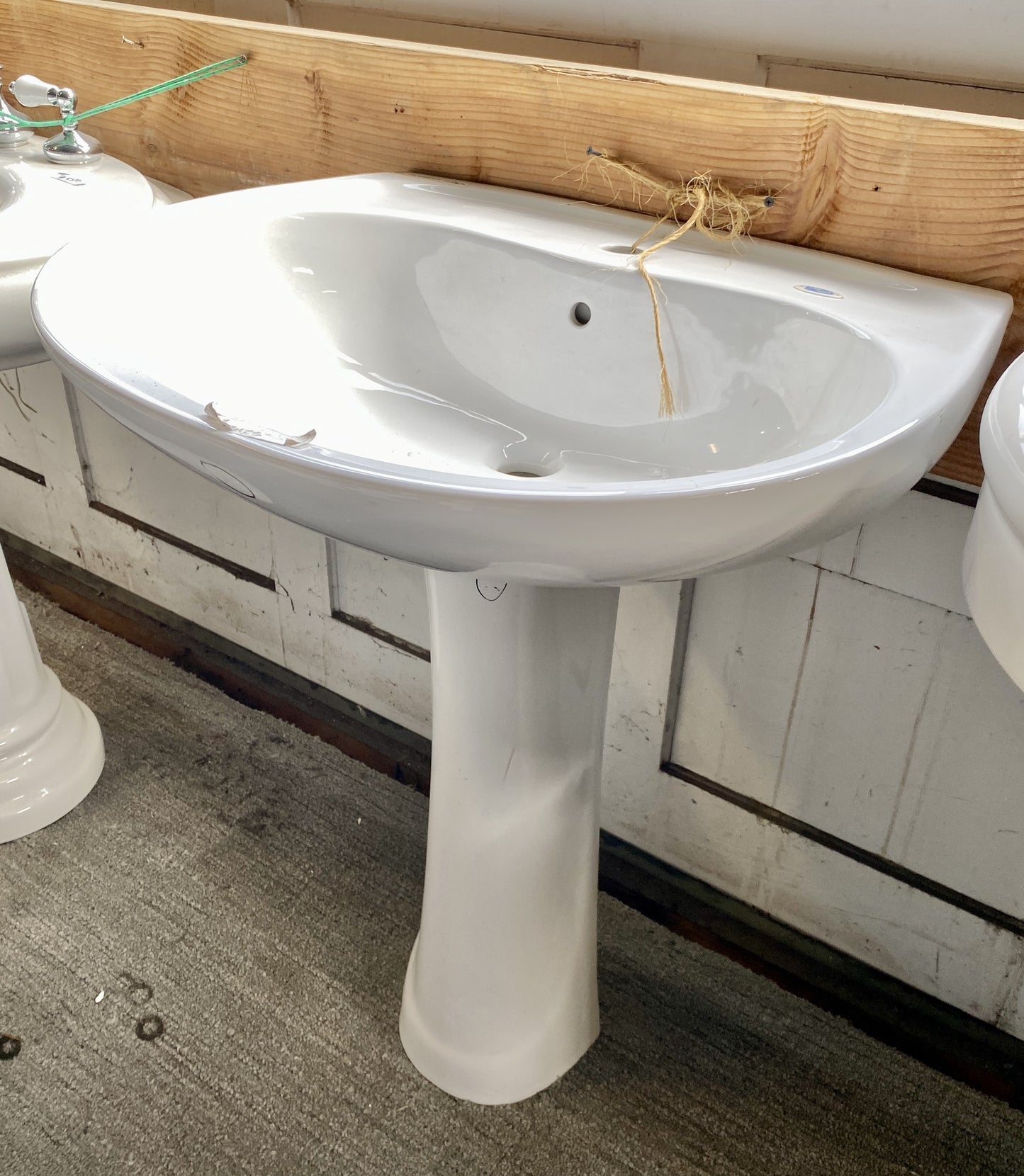 Toto Prominenece Pedestal Sink TRP