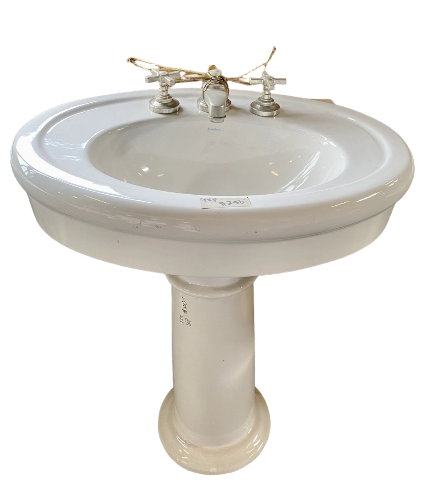 Standard Oval White Pedestal Sink TRP