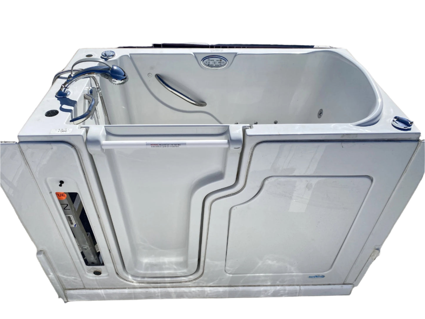 Walk In Bathtub 1 CC1