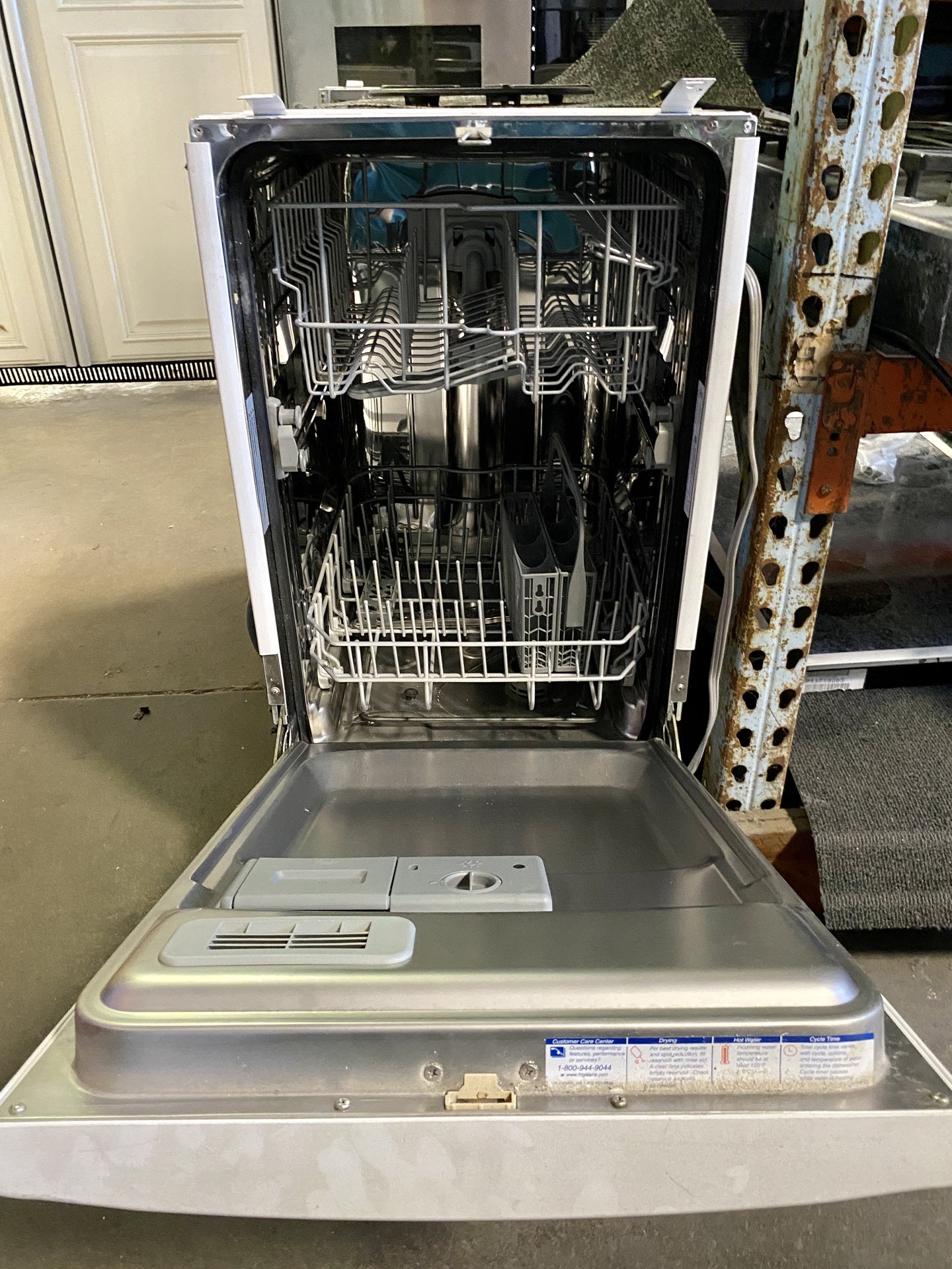 Frigidaire Mini Dishwasher CC4