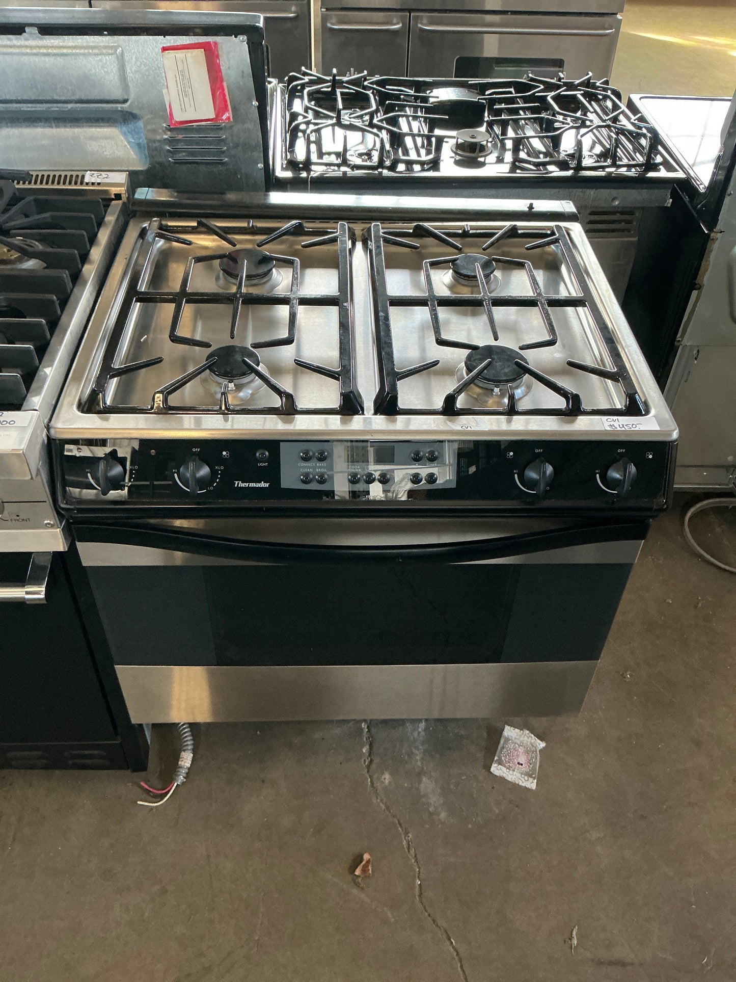 Thermador 30" Stove · Electric Oven · CV1