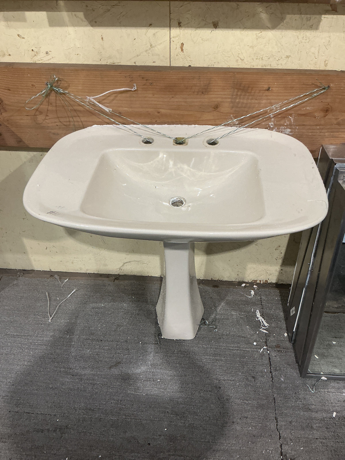 Pedestal Sink, TRP