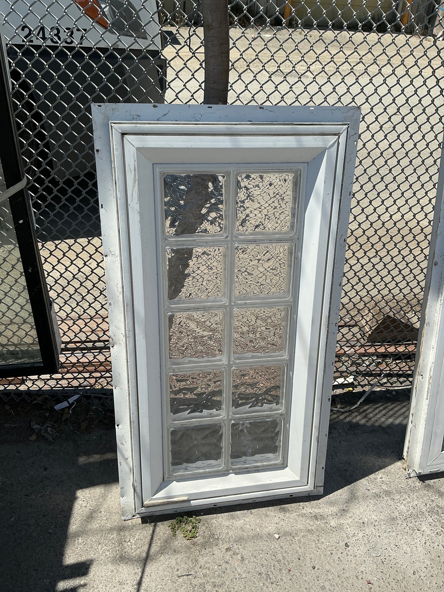 Window, frosted glass,BX2