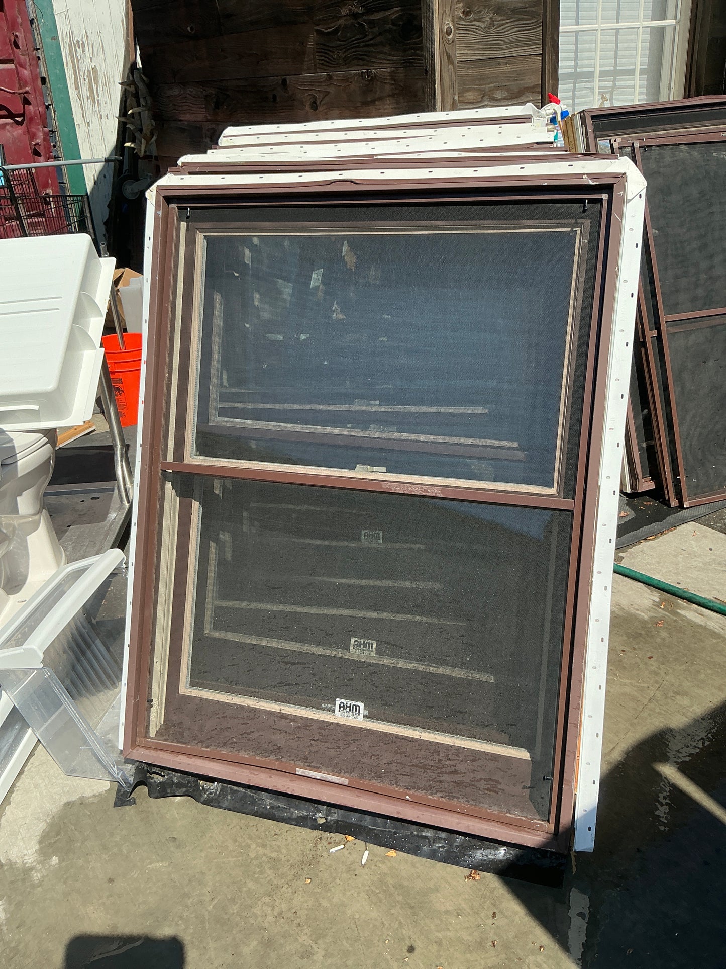 Window, Hung, TRP