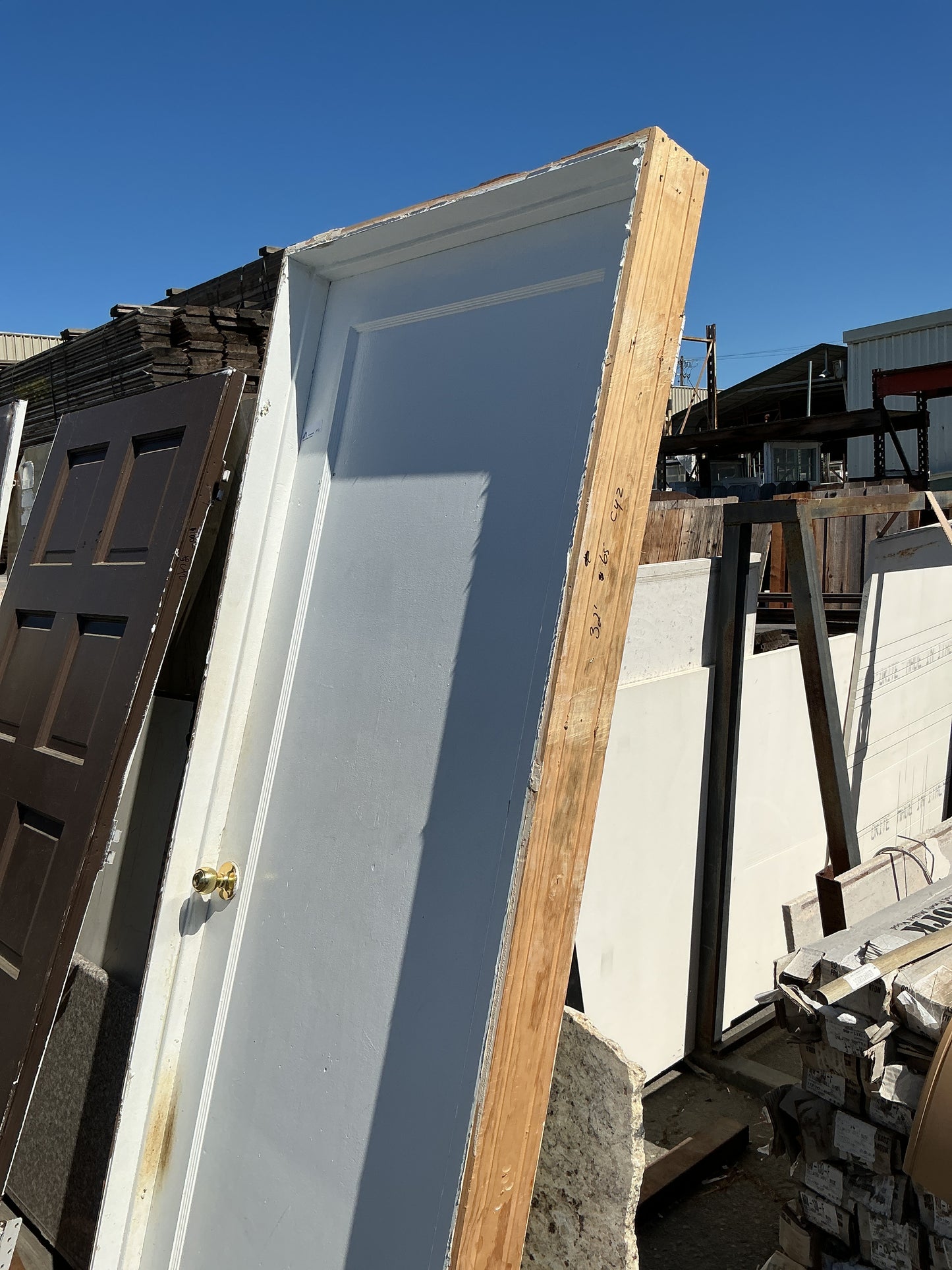 Exterior door, Right swing, 32", CY2