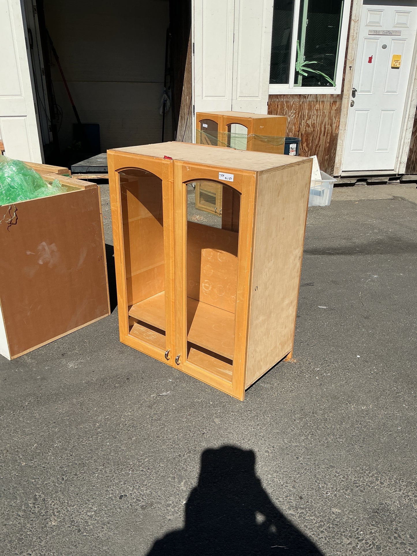 Kitchen upper cabinet, glass, 2-door, 31", TRP