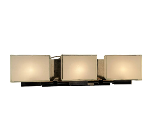 Silver vanity light, CS6